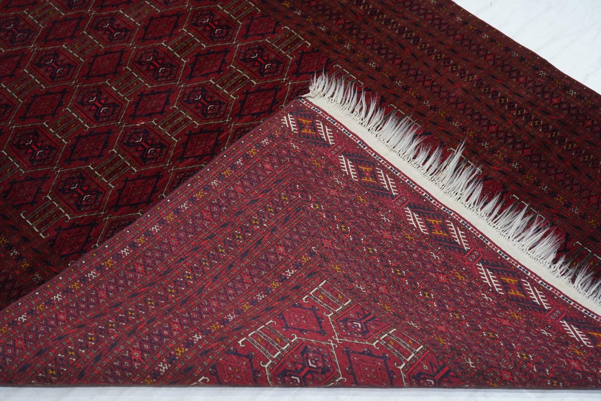 Bokhara-Teppich im Vintage-Stil, 4'3'' x 6'2'' im Angebot 4