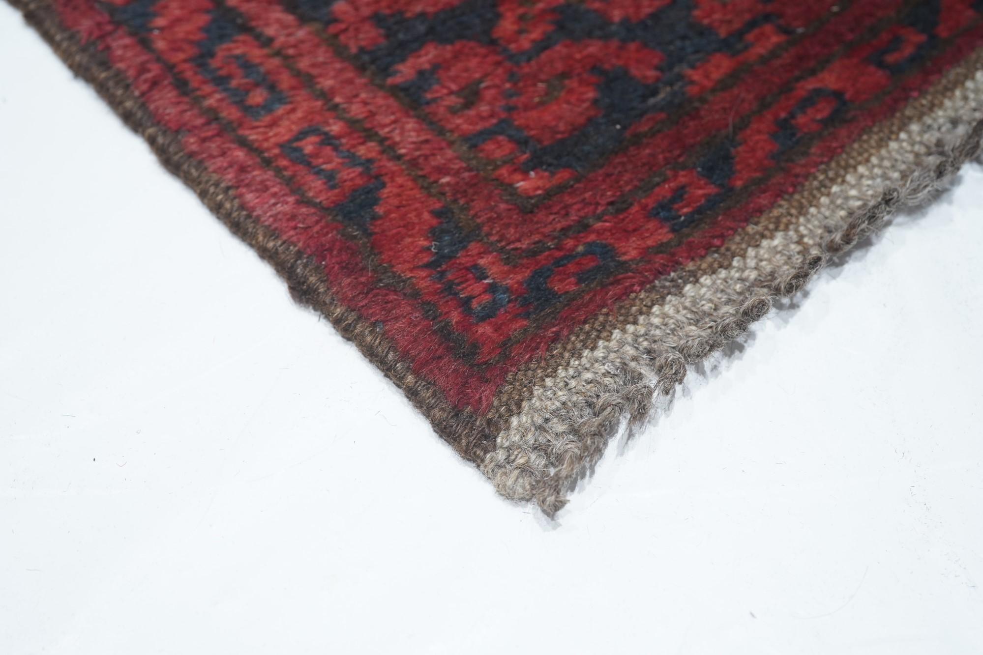 Vintage Bokhara Rug 6'8'' x 9'8'' In Good Condition For Sale In New York, NY