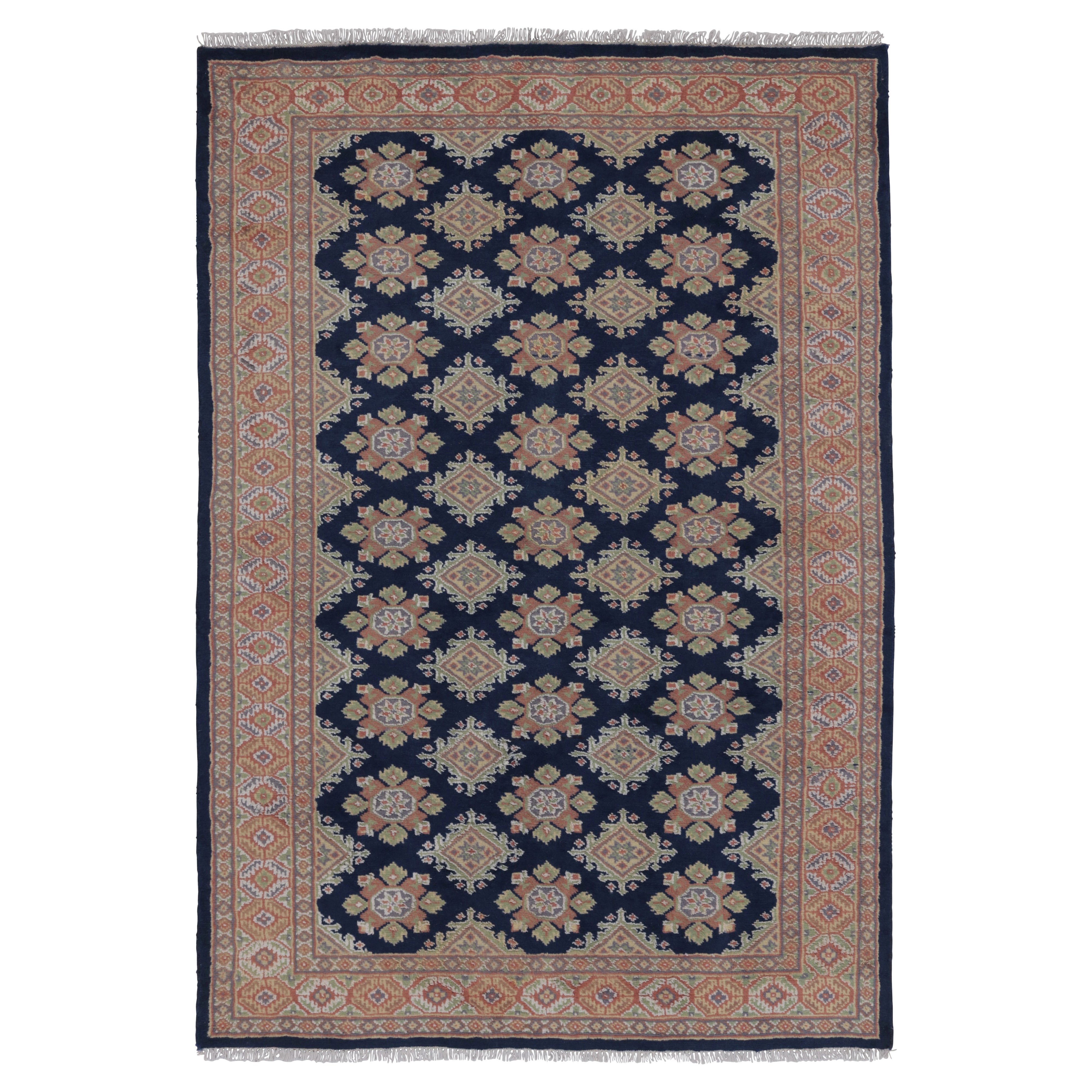 Vintage Bokhara Rug in Deep Navy with Geometric Patterns - Rug 
Kilim im Angebot