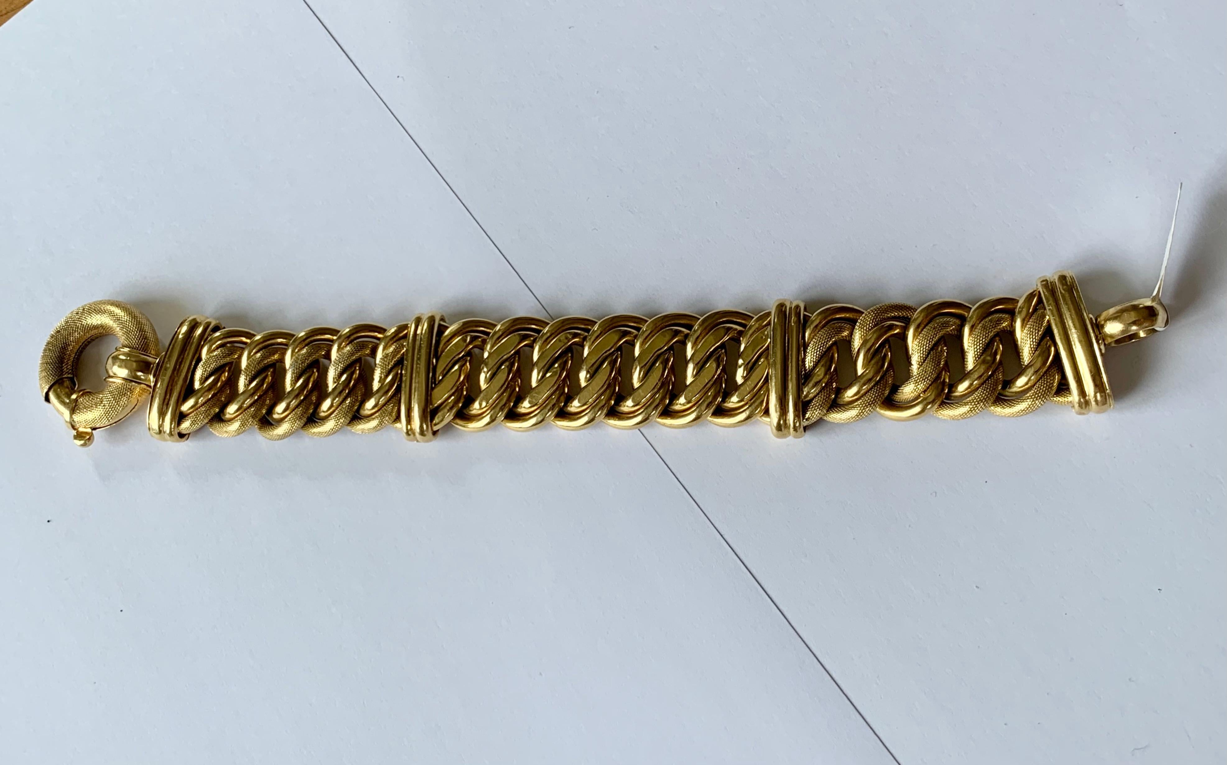 Vintage Bold Modern Italian 18 K Yellow Gold Bracelet For Sale 3