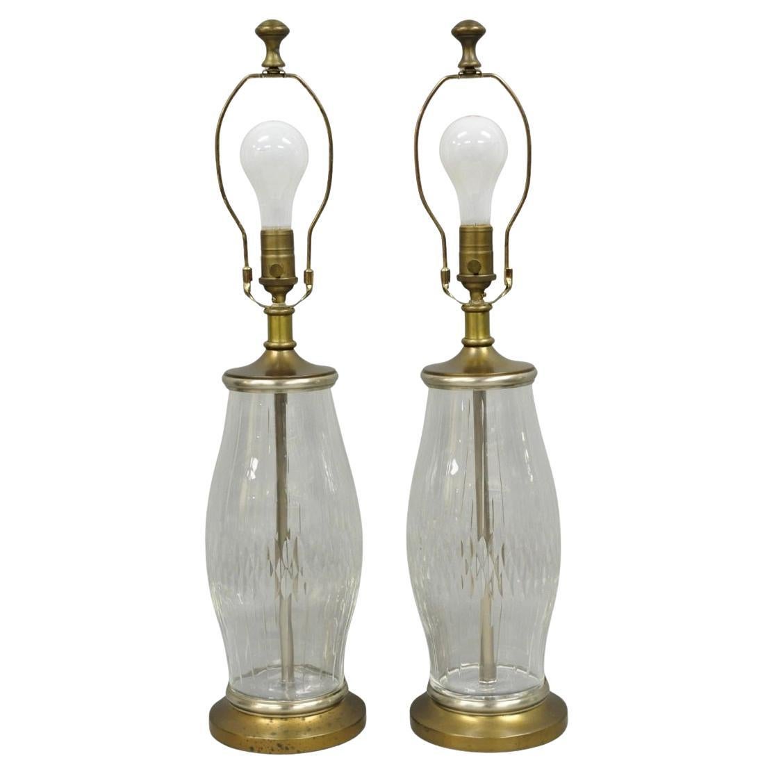 Vintage By Co. Lampade da tavolo in cristallo tagliato e ottone - una coppia