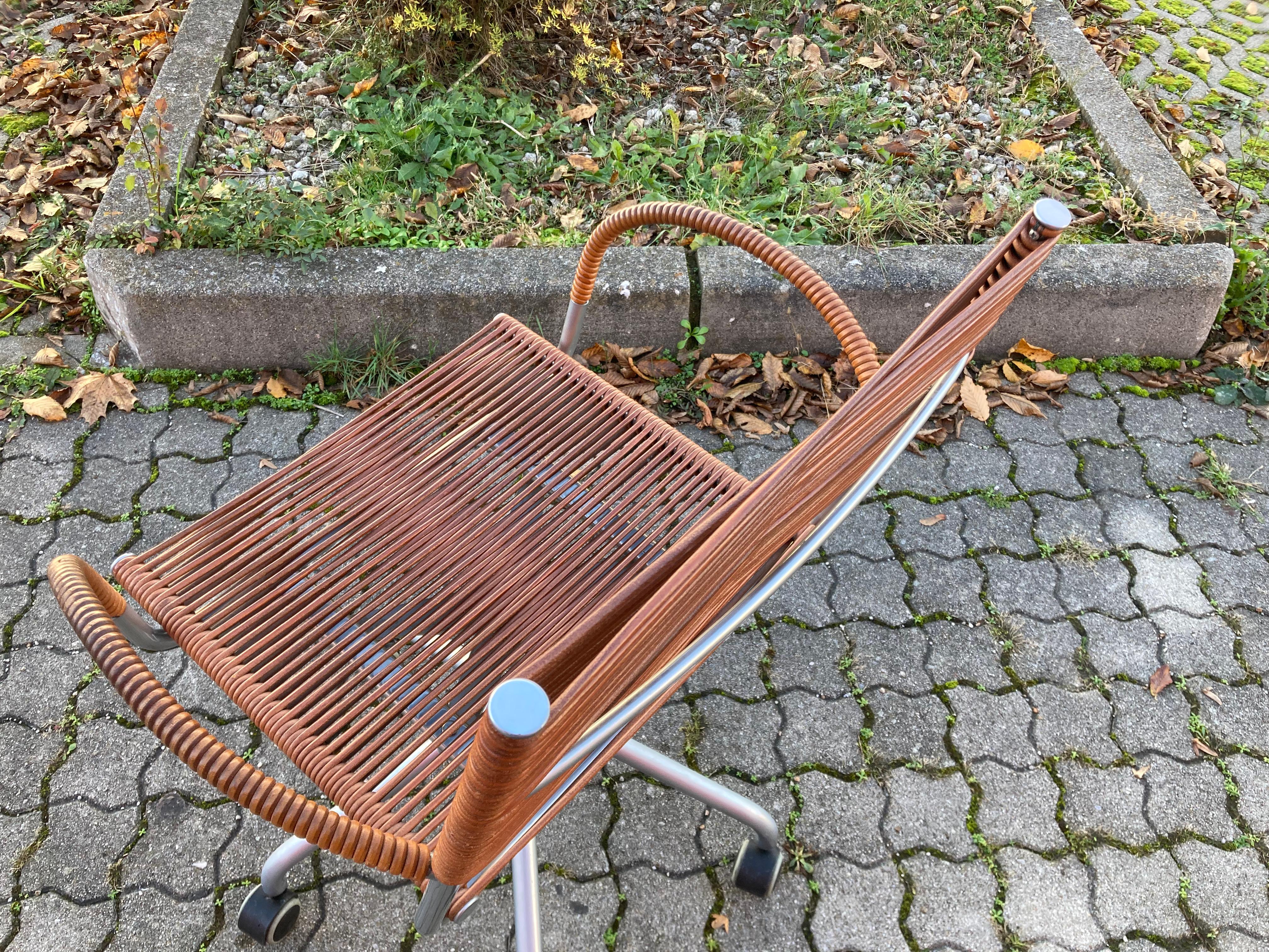 Chaise de bureau vintage Bonacina Miss B Classic à roulettes par Tito Agnoli en vente 6