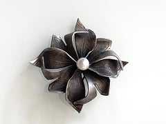 Vintage Bond Boyd 45mm Sterling Silver Flower Brooch with Cultured Pearl