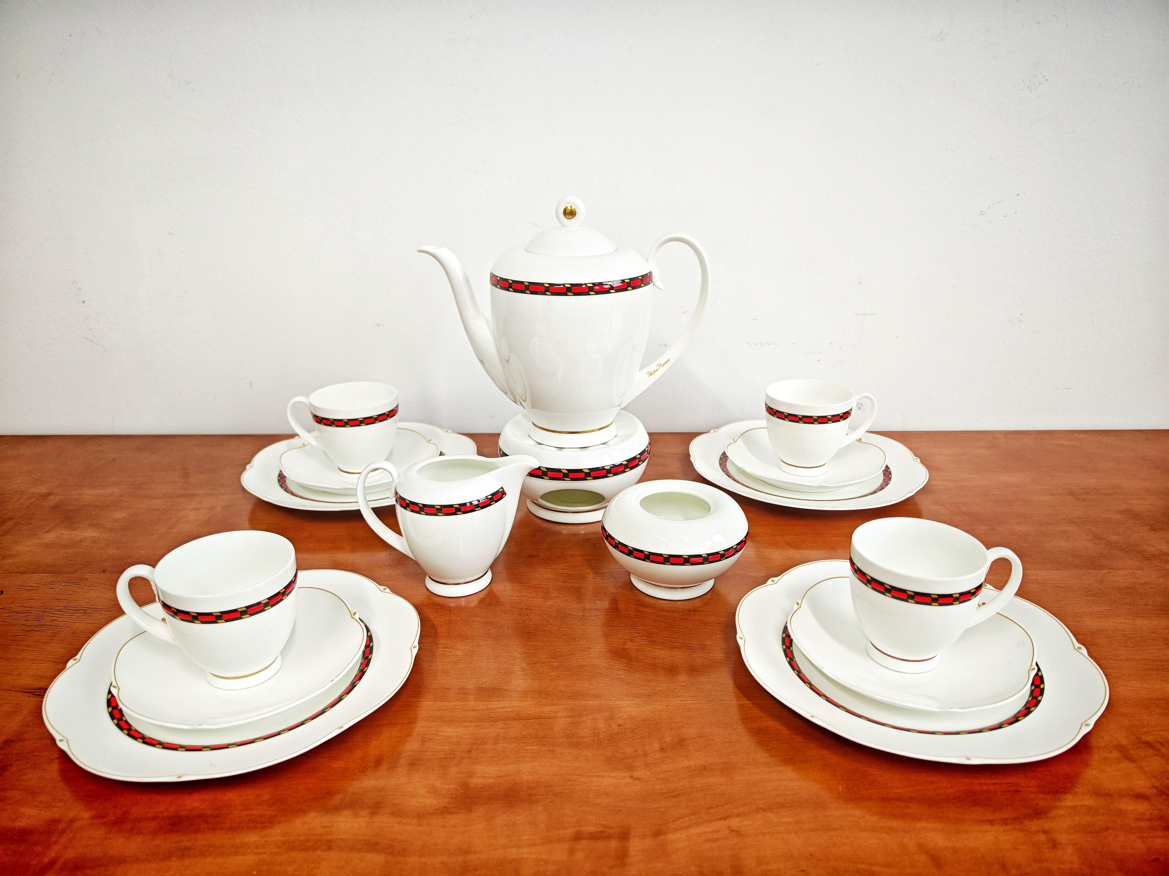 In this listing you will find a stunning tea set designed by Paloma Picasso, which was produced by Heinrich for Villeroy & Boch. In this listing we present to you a set for 4 people, which is a part of her Castellon Collection. The service features