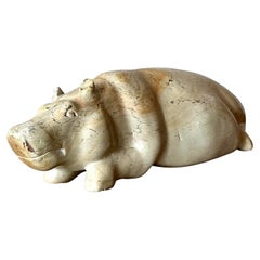 Scultura di ippopotamo in pietra intagliata vintage di Bono