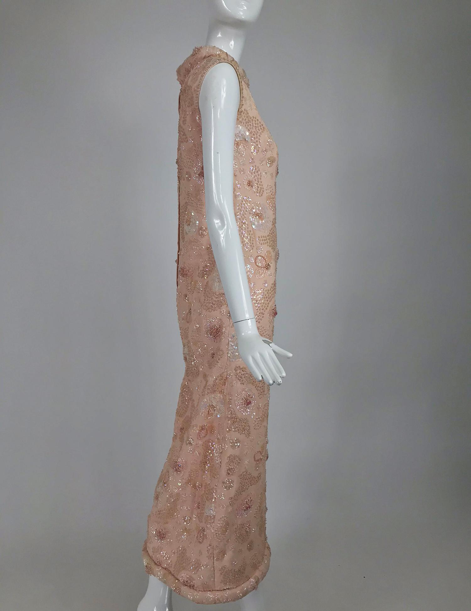 Vintage Bonwit Teller Pale Pink Beaded Sequin Demi Couture Gown 1960s In Good Condition In West Palm Beach, FL