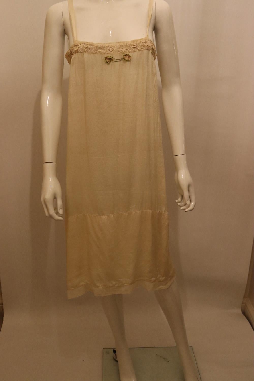 Cajero Bonwit Vintage  Vestido de seda en venta 4