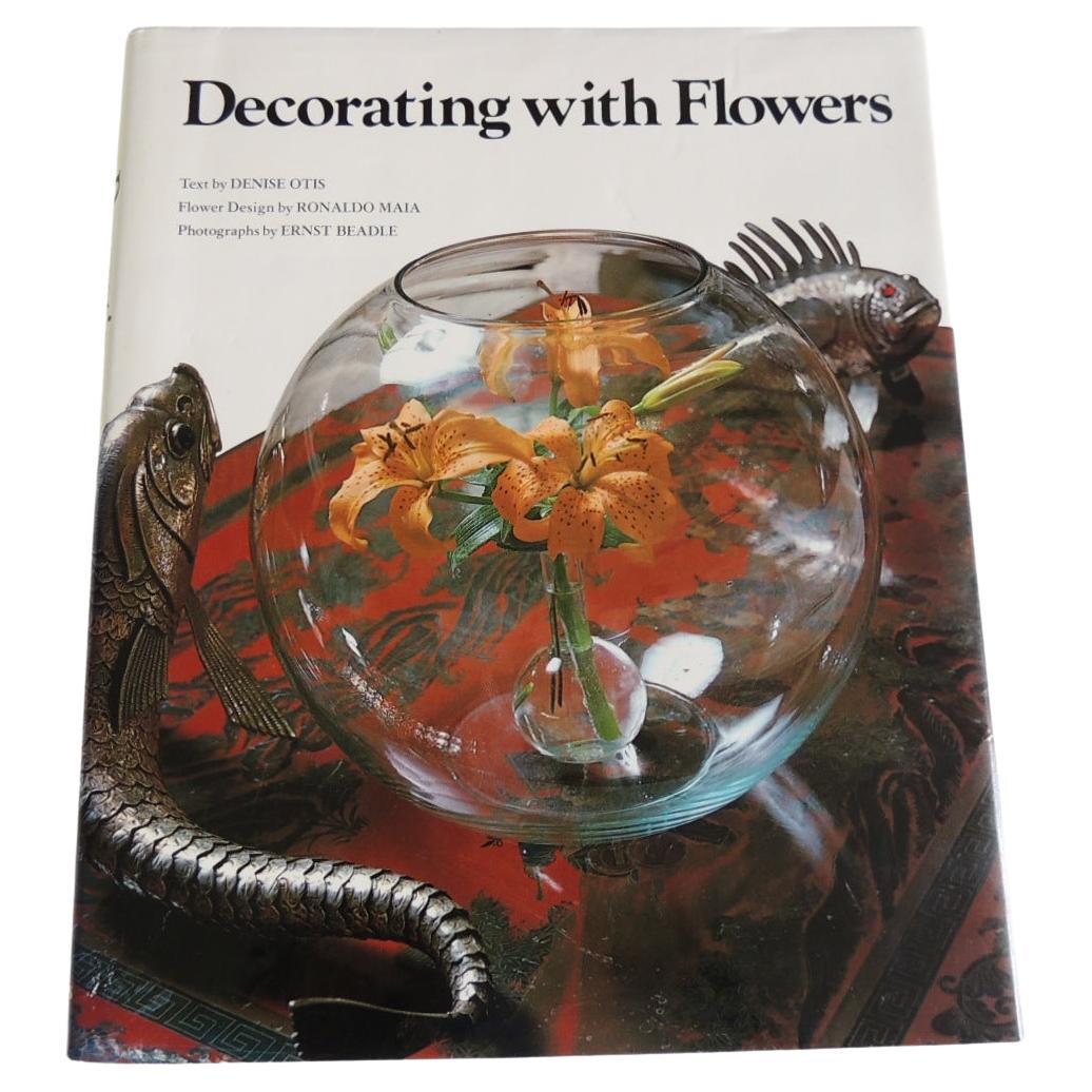 Vintage Book Decorating with Flowers Hardcover by Ronaldo Maia