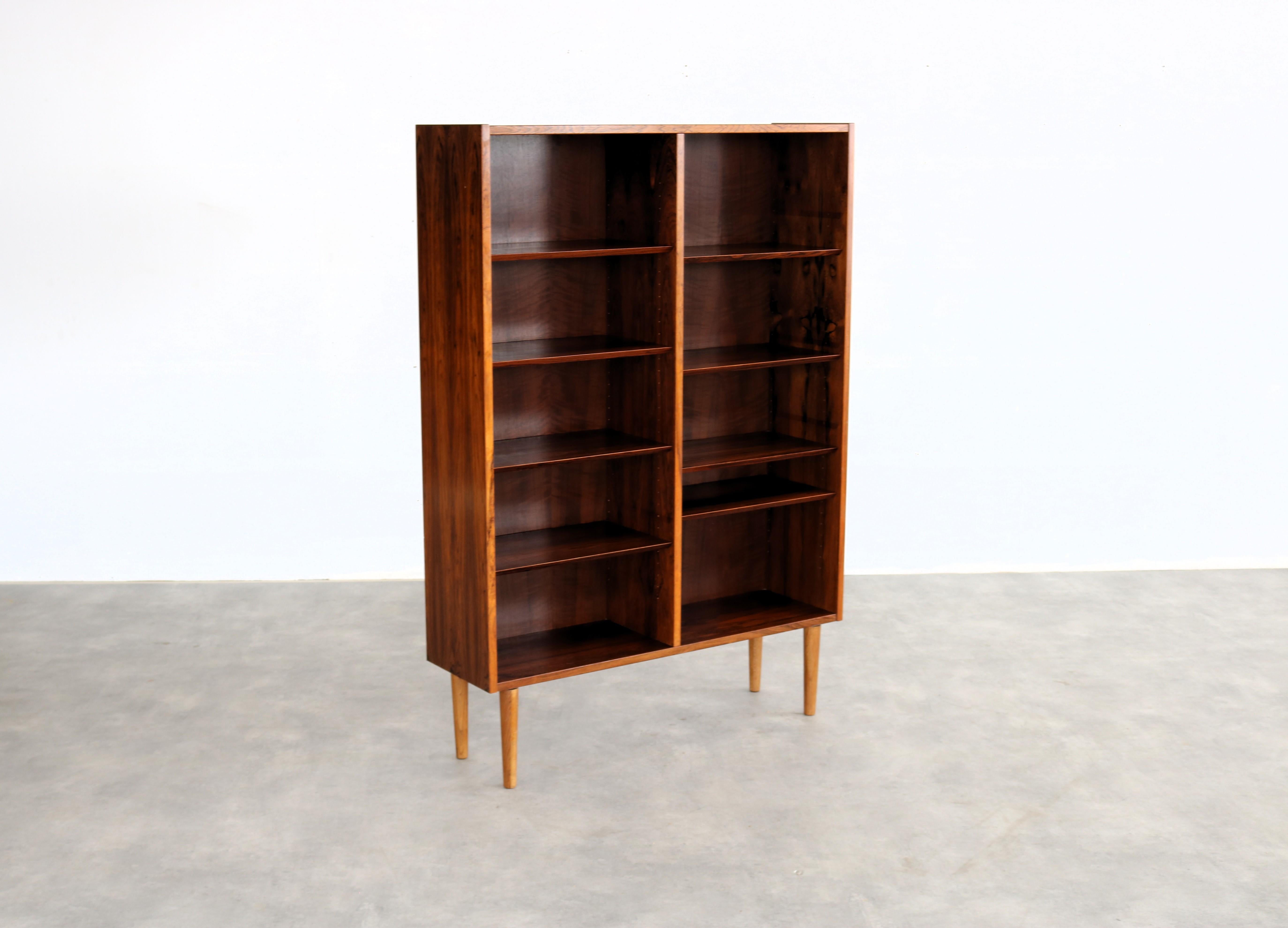 Danois bibliothèque vintage  cabinet  1960s  Hundevad en vente