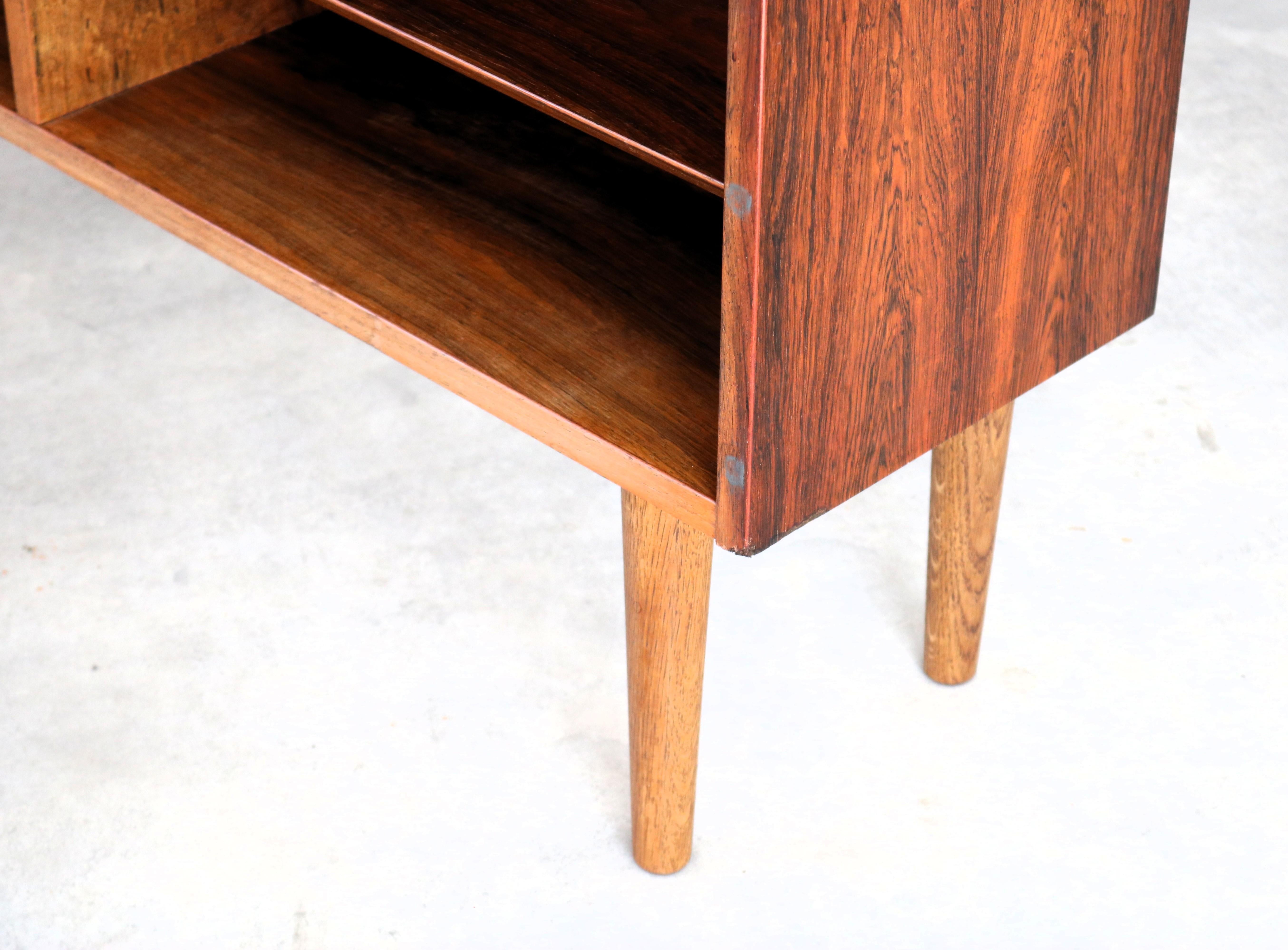 Legno Libreria vintage  mobile  1960s  Hundevad in vendita