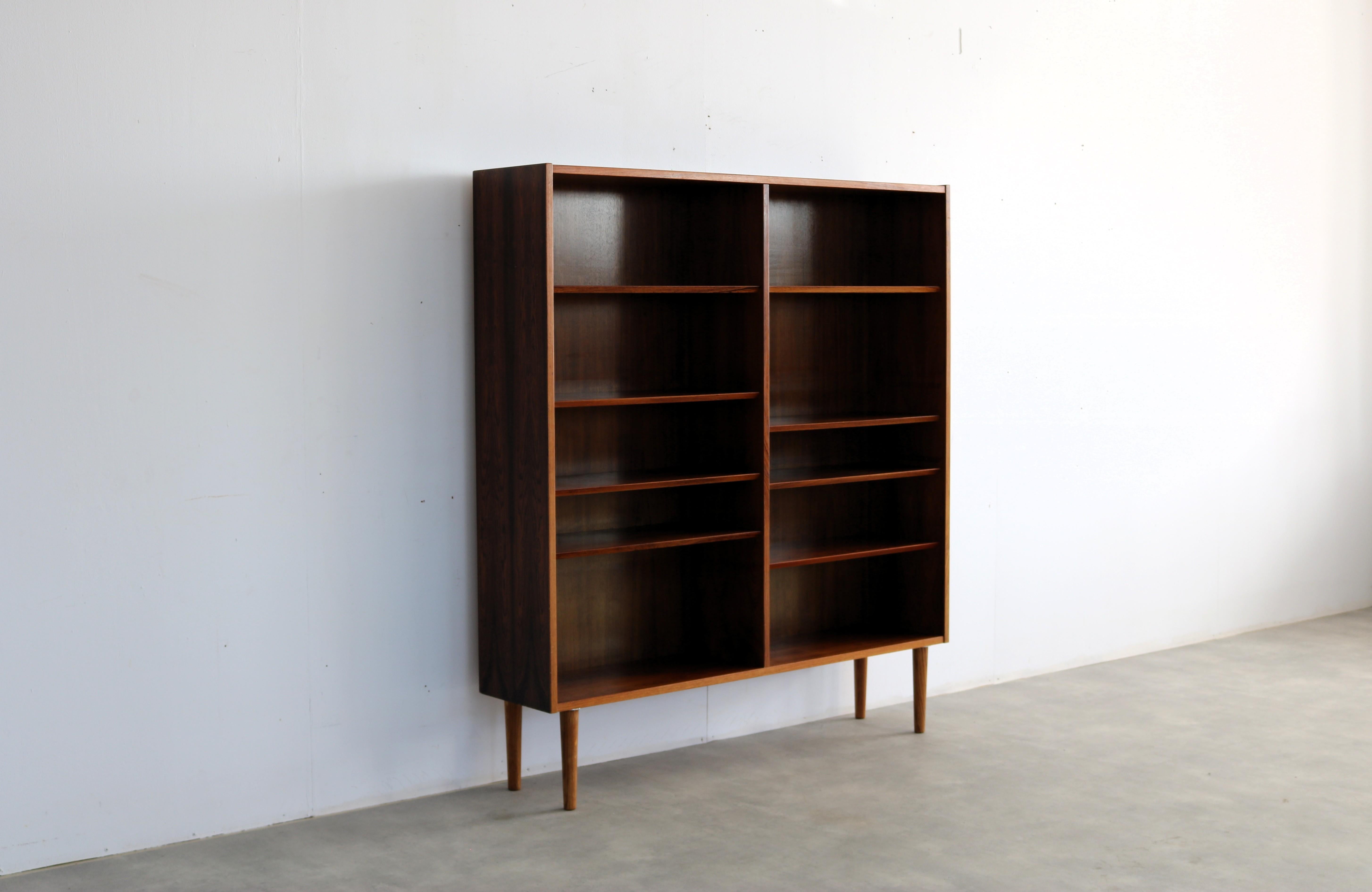 librería vintage  armario  Hundevad  60s  Danés en Bueno estado para la venta en Lemmer, NL