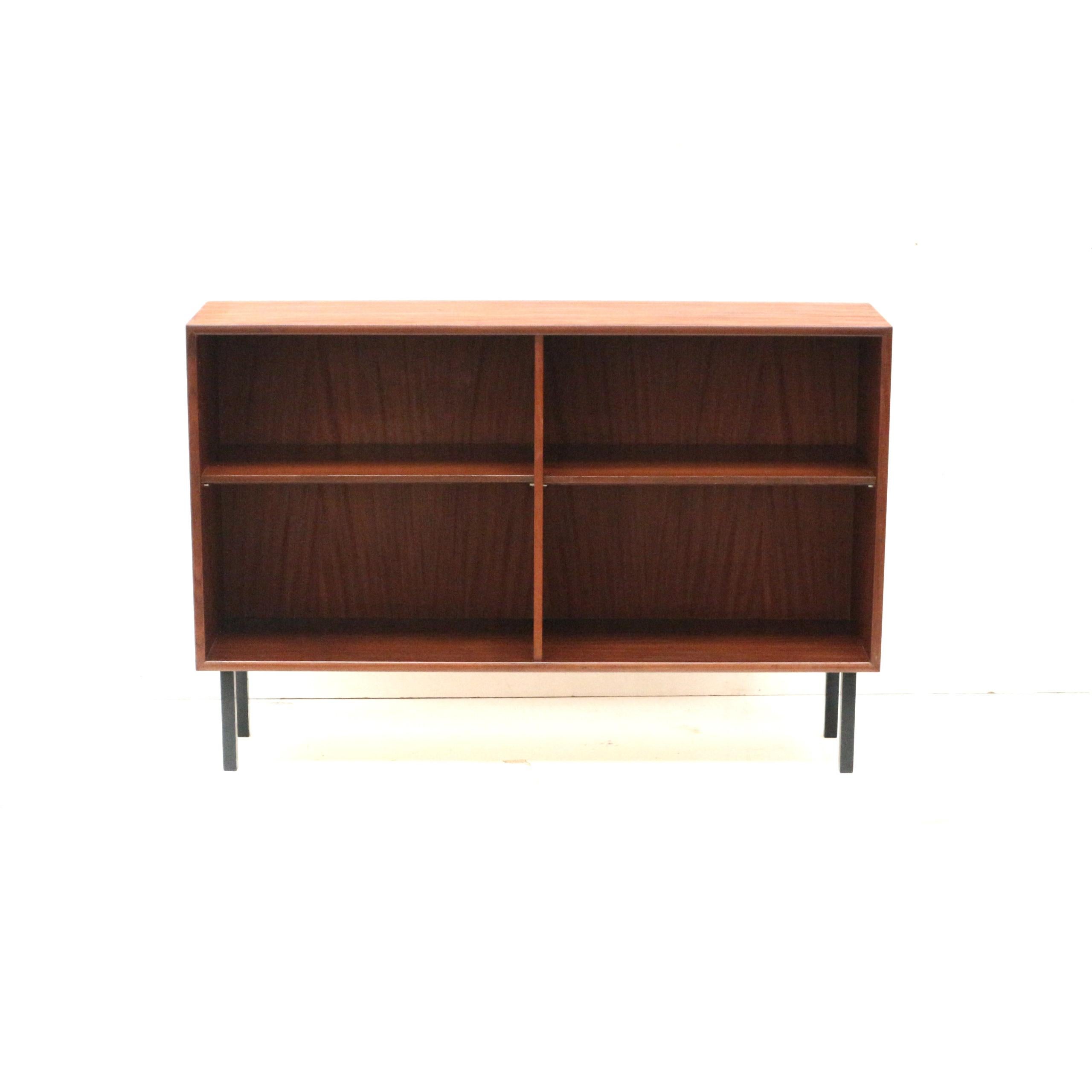 Bibliothèque / commode / armoire de couloir fabriquée dans les années 60 1
