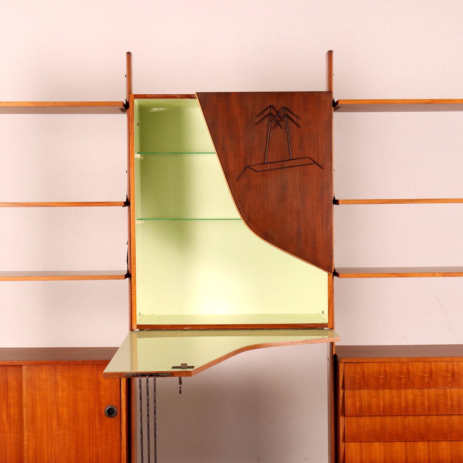 Vintage Bookcase Teak Veneer, Italy, 1960s In Good Condition For Sale In Milano, IT
