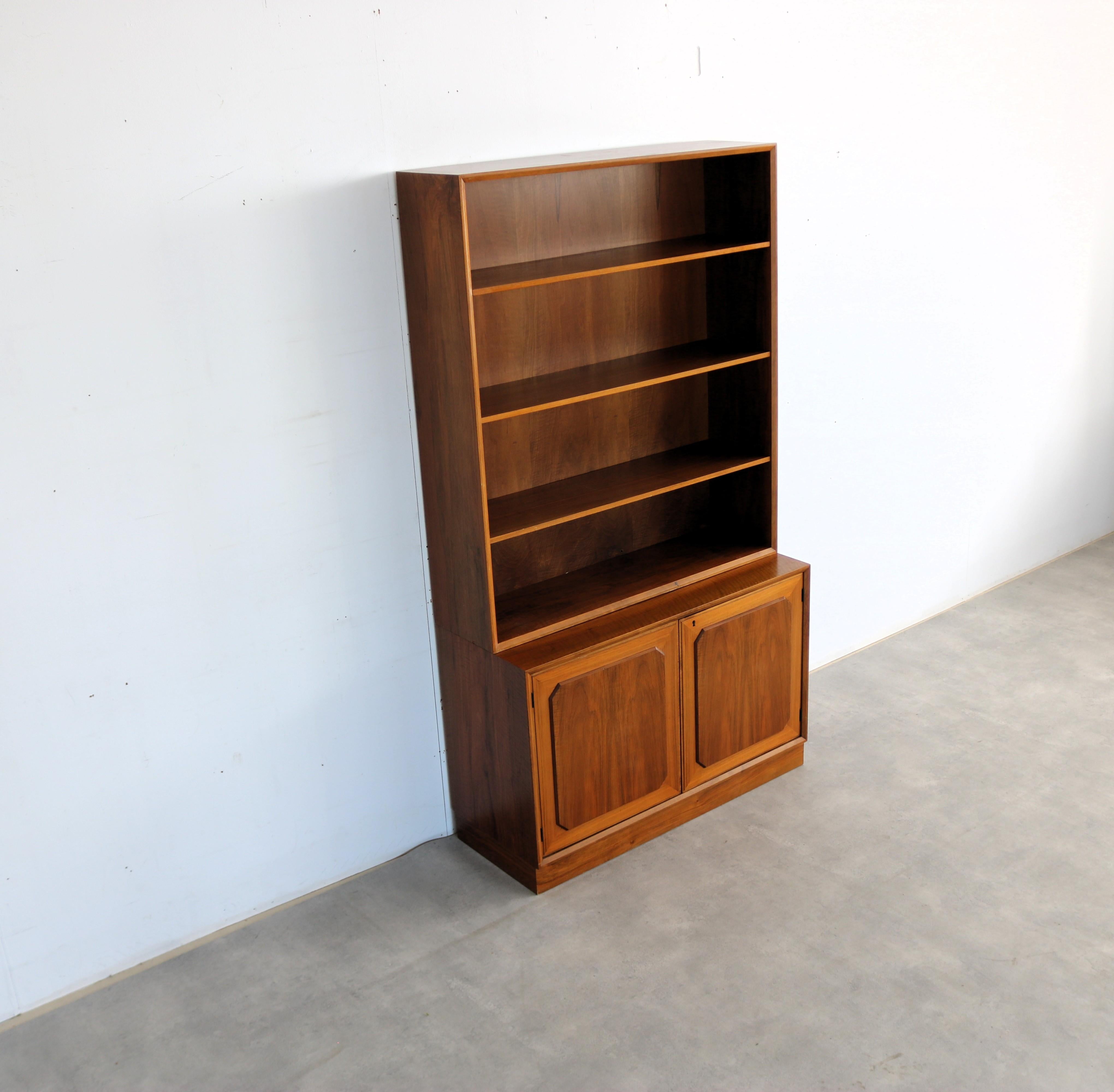 libreria vintage  armadio a muro  1960s  Svezia in vendita 10