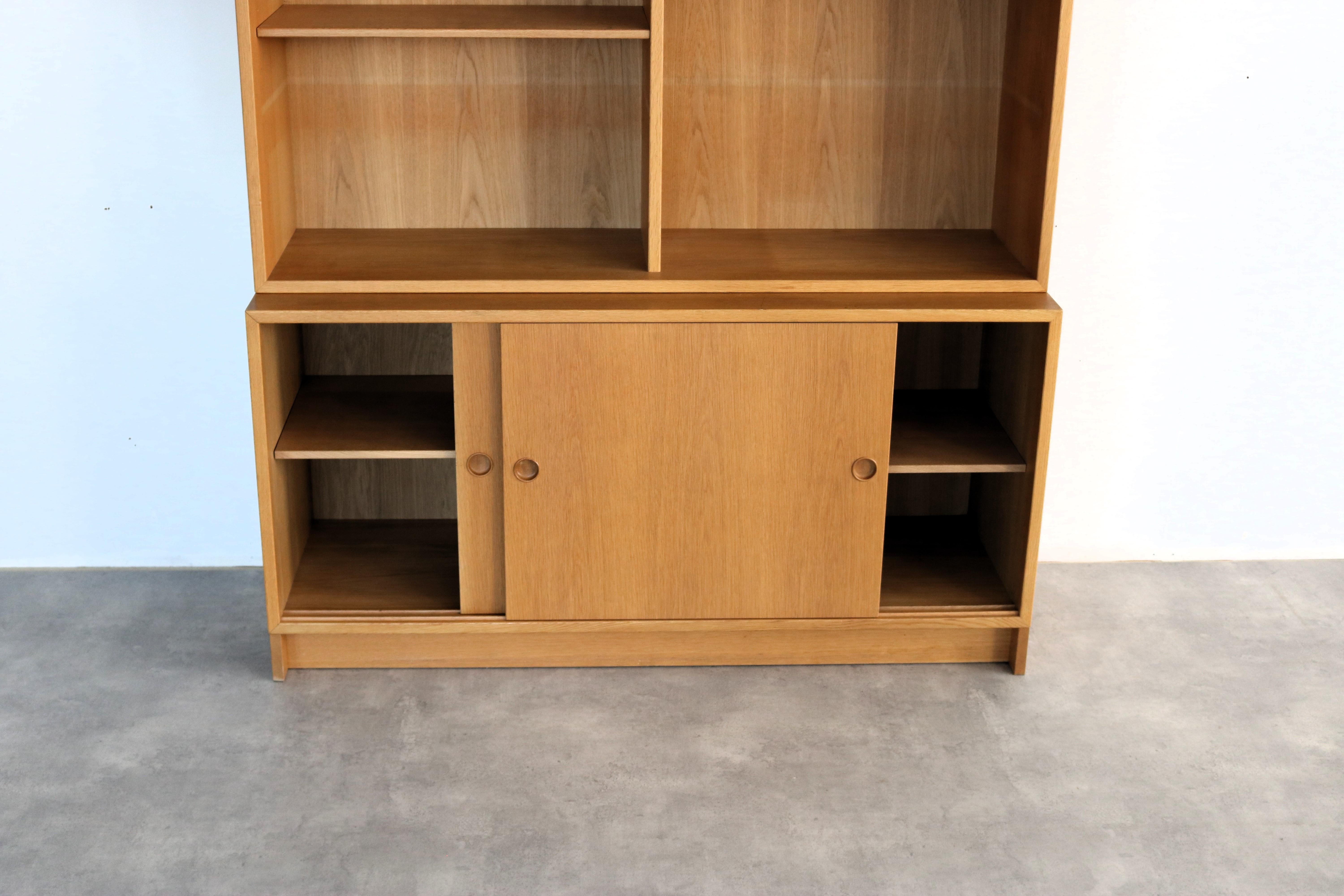 vintage bookcase | wall cupboard | 60s | Borge Mogensen For Sale 3