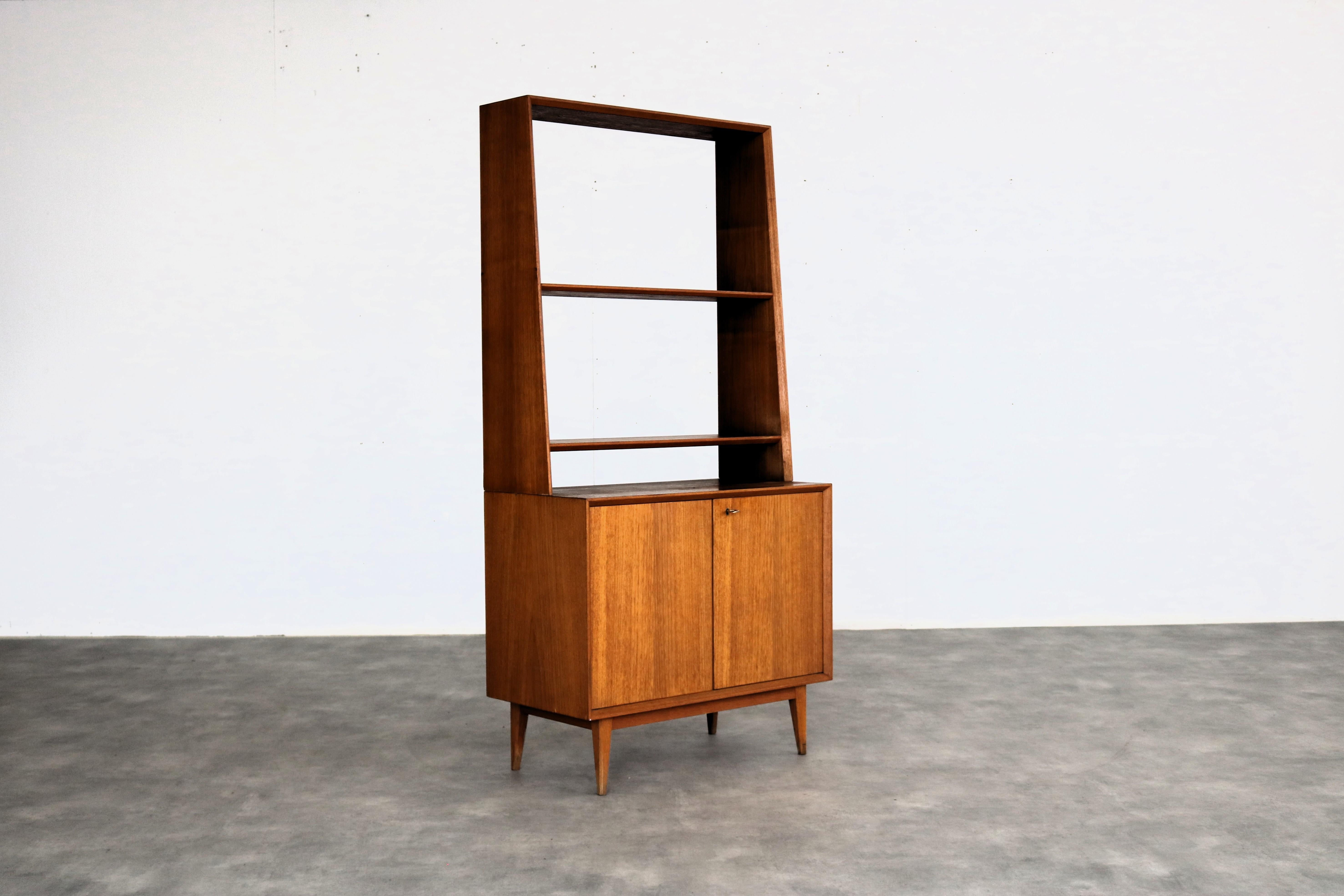Vintage bookcase  wall unit  1960s  Swedish

Period  1960s
Design  Unknown  Sweden
Condition  Good  Minor signs of wear
Size  164 x 80 x 41 cm (H x W x D)

Details  Teak

Item number  2883