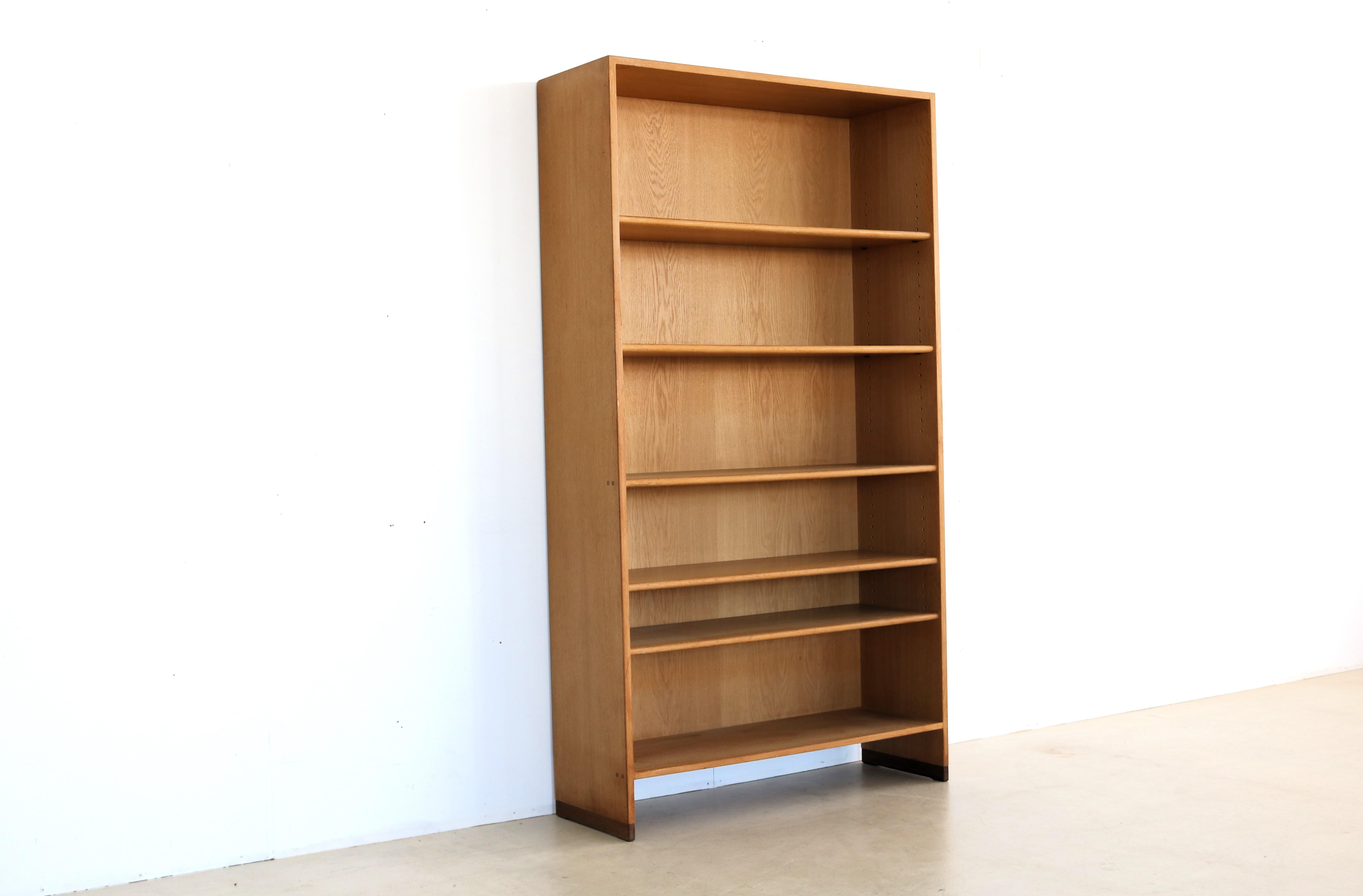 Danish Vintage Bookcases Hans Wegner RY8 R.Y. Mobler