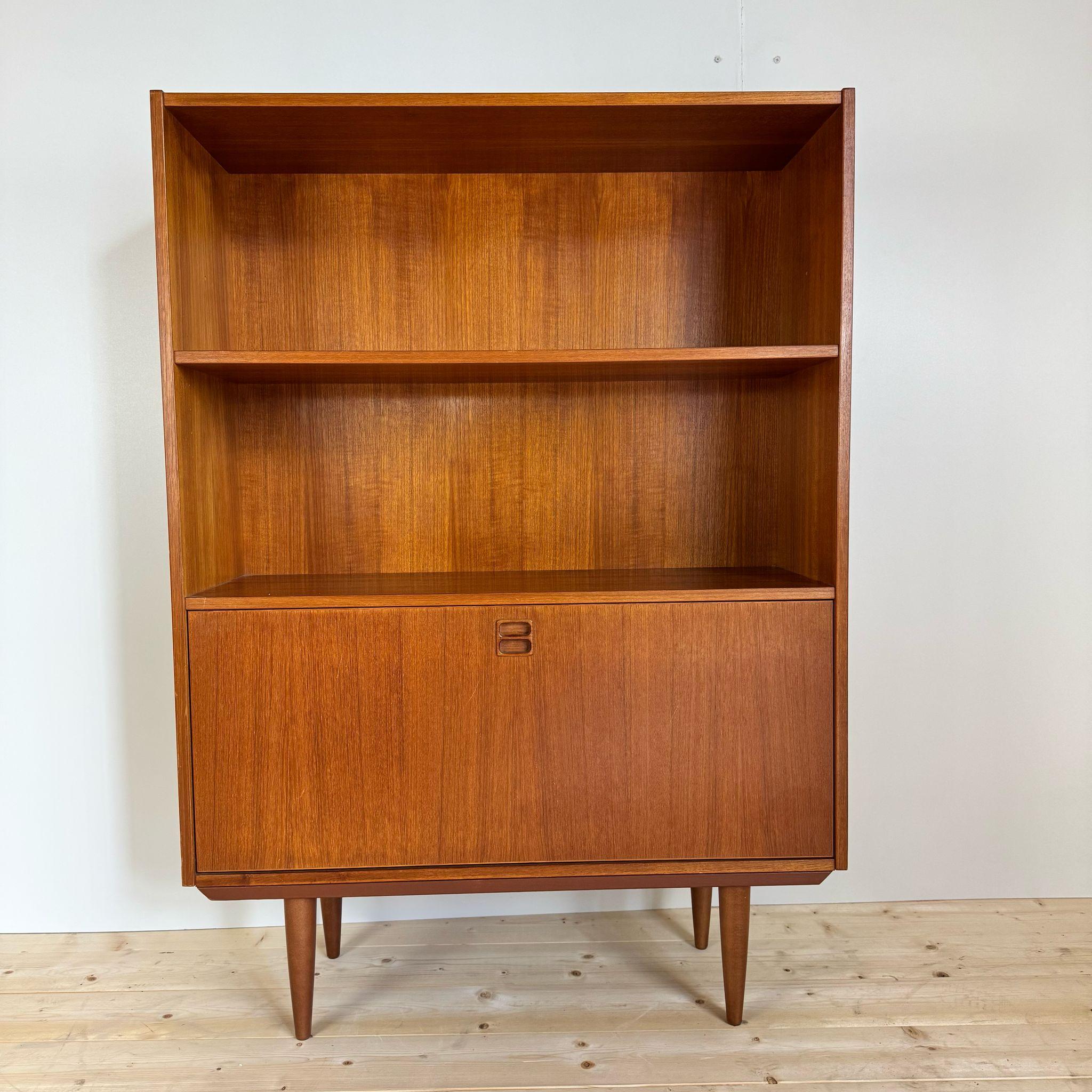 Vintage Bücherregal aus Teakholz, Dänemark 1960er Jahre (Moderne der Mitte des Jahrhunderts) im Angebot