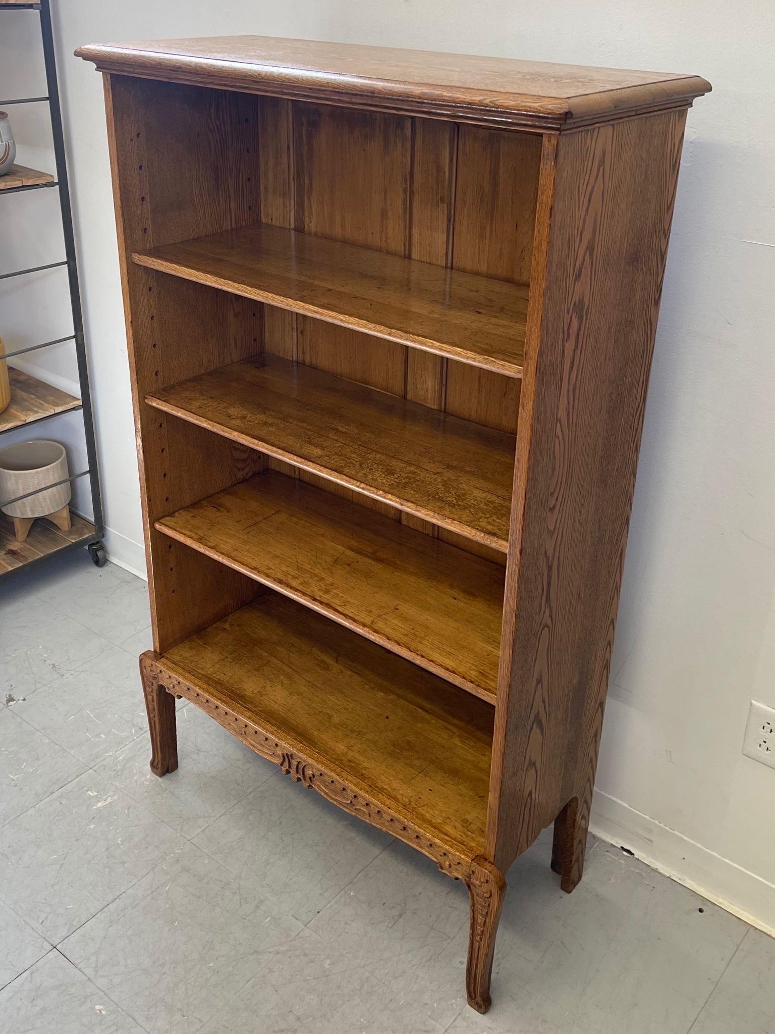 Vintage Bookshelf With Carved Wood Accents . In Good Condition In Seattle, WA