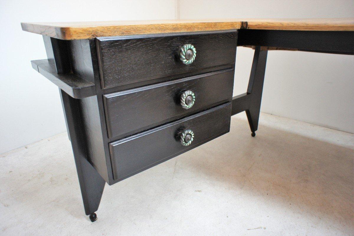 corner vintage desk