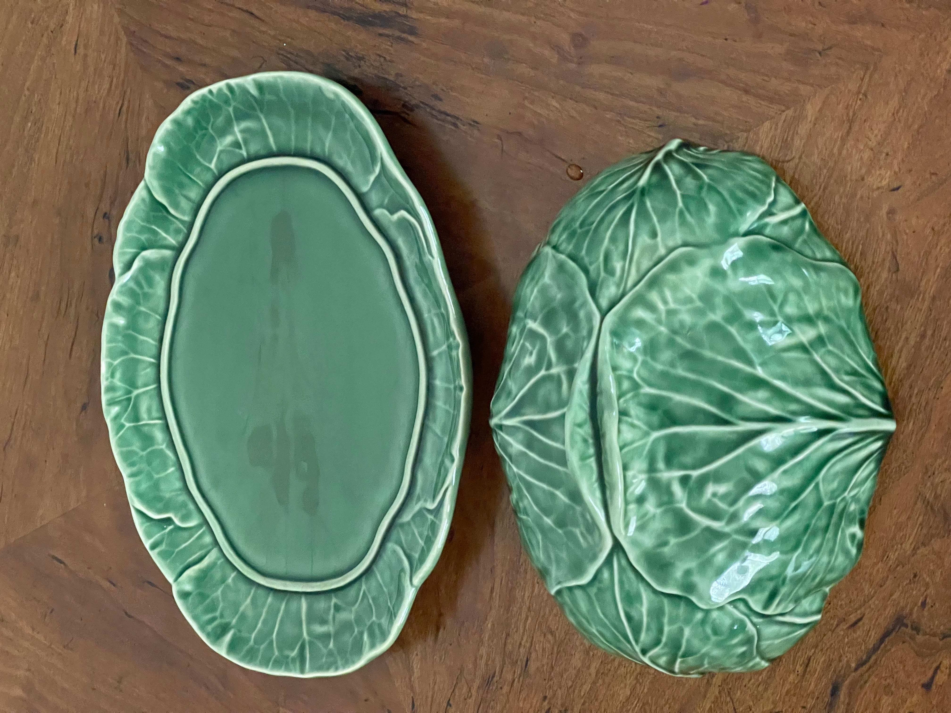 Americano Piatto di cavolo in ceramica Bordallo Pinheiro d'epoca con coperchio in vendita