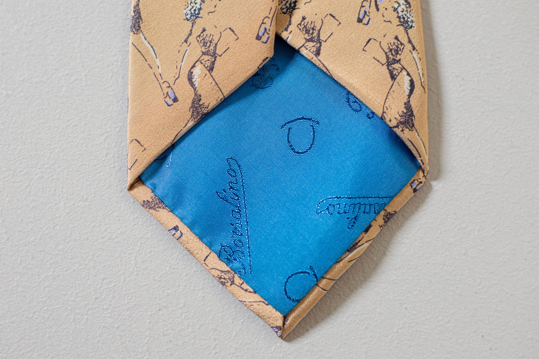 Vintage Borsalino 100% silk tie with drawings of a woman In Good Condition For Sale In Milano, IT