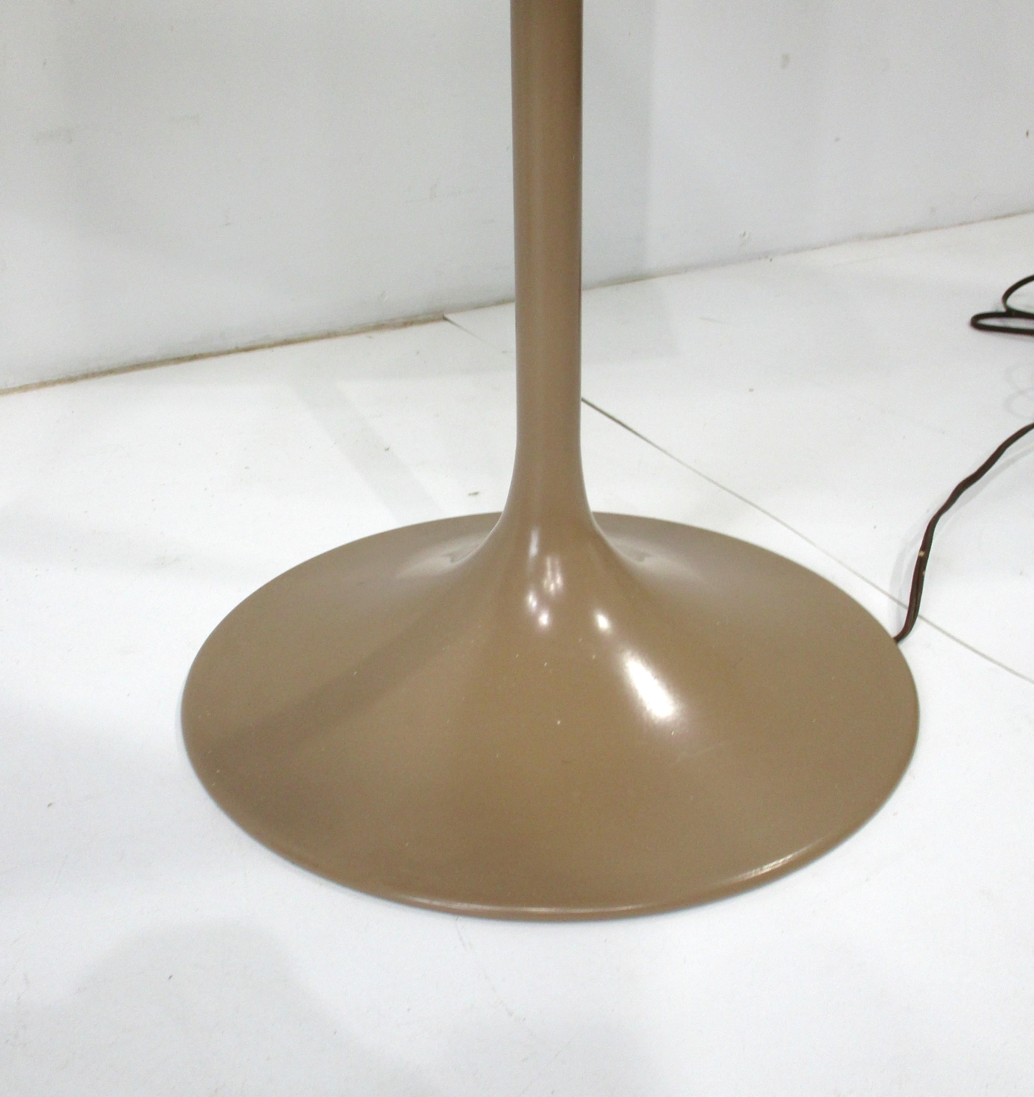 Vintage Bose 901 Series VI Tulip Based Speakers dans le style de Saarinen en vente 3