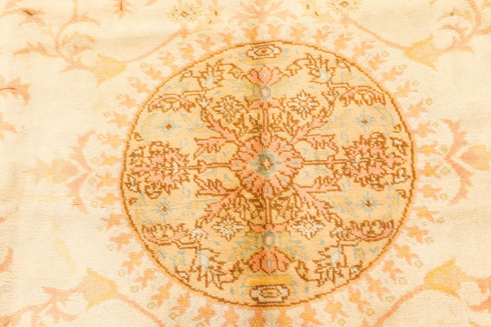 Vintage Botanic Turkish Oushak handmade wool carpet
Size: 10'5