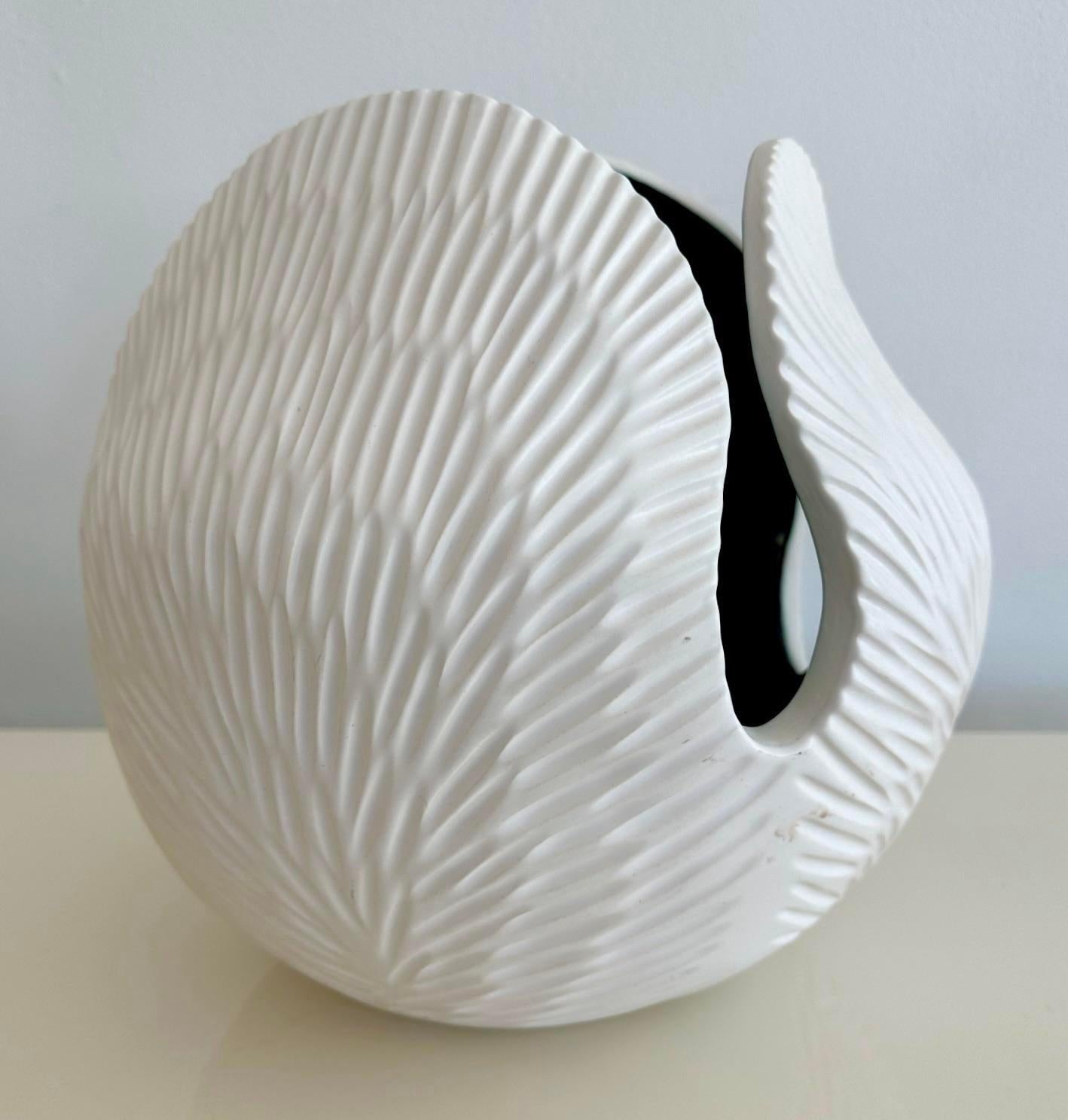 Vintage Botanical Textured Ceramic Vase In Good Condition In West Palm Beach, FL