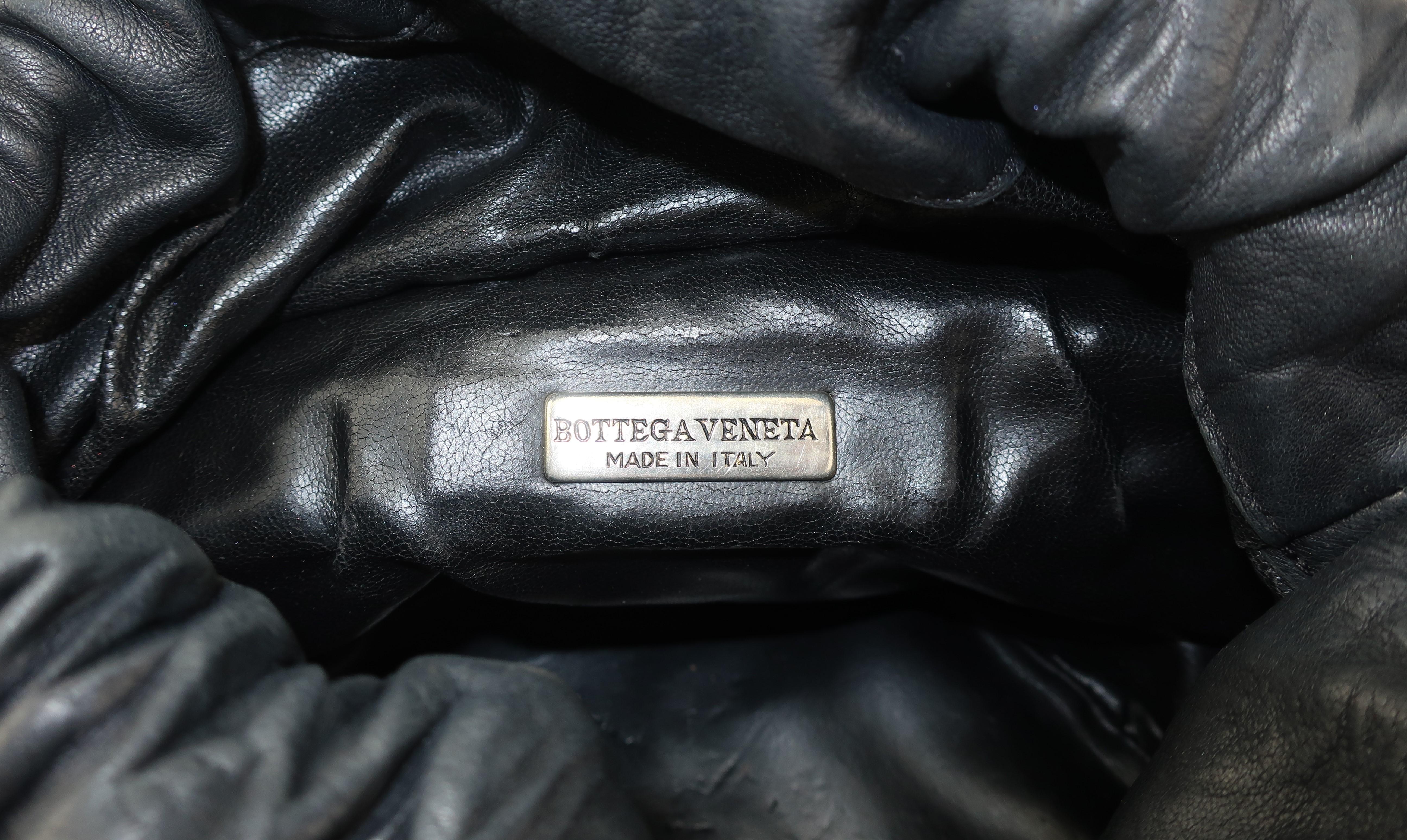 Vintage Bottega Veneta Black Intrecciato Bucket Handbag 3