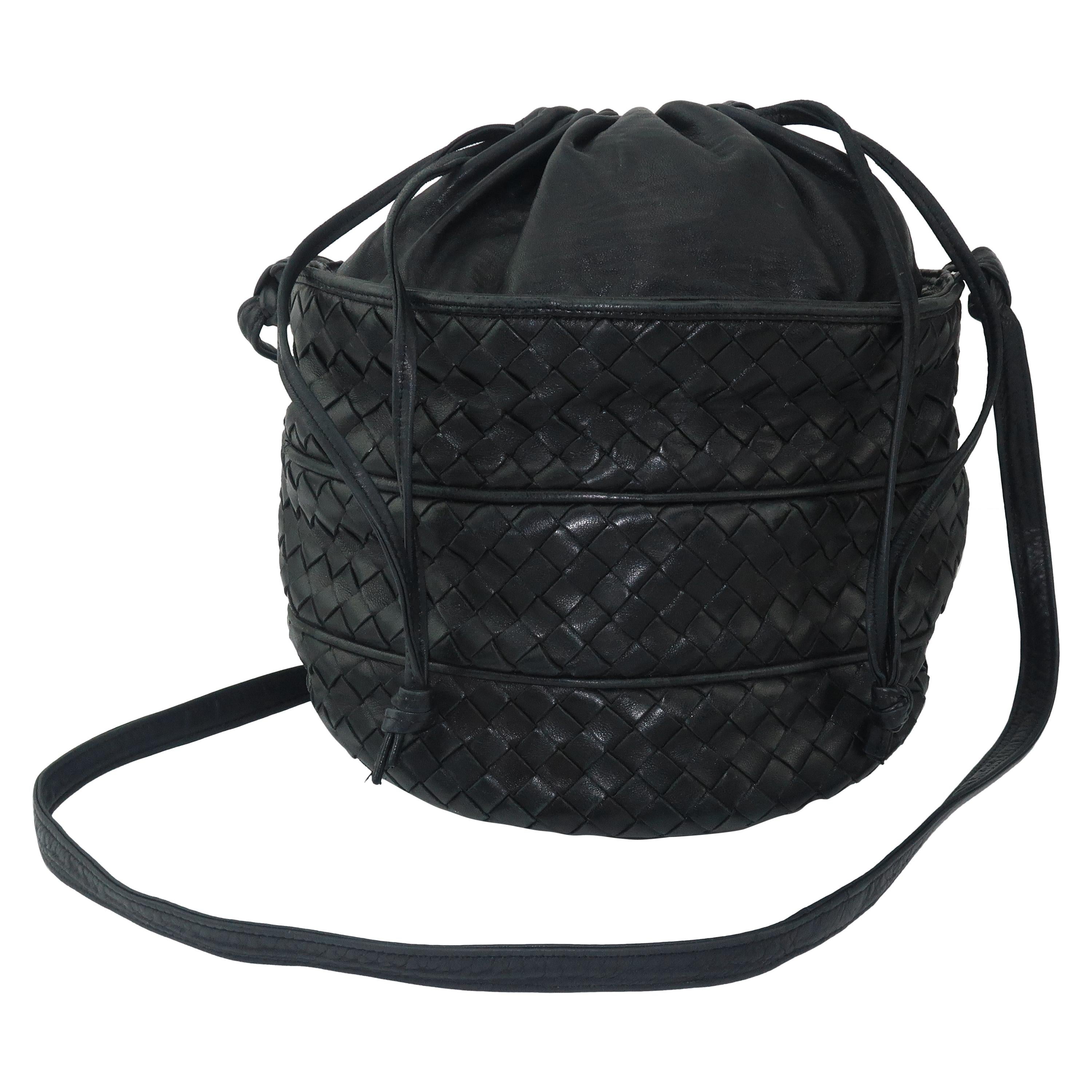 Vintage Bottega Veneta Black Intrecciato Bucket Handbag