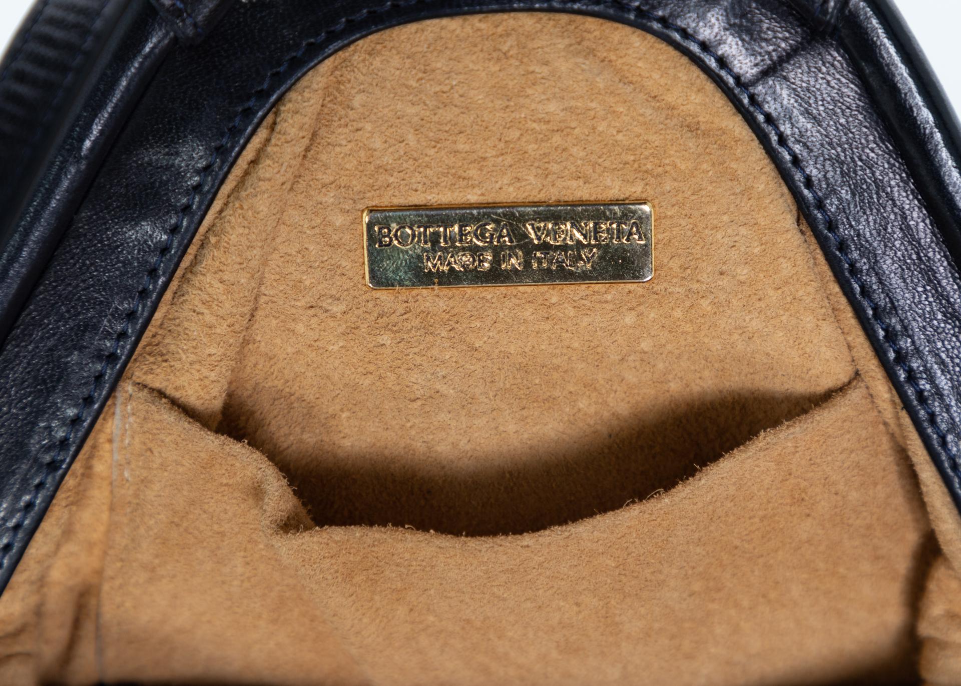 Vintage Bottega Veneta Intrecciato Harlequin Shoulder Bag Clutch In Good Condition In Boca Raton, FL
