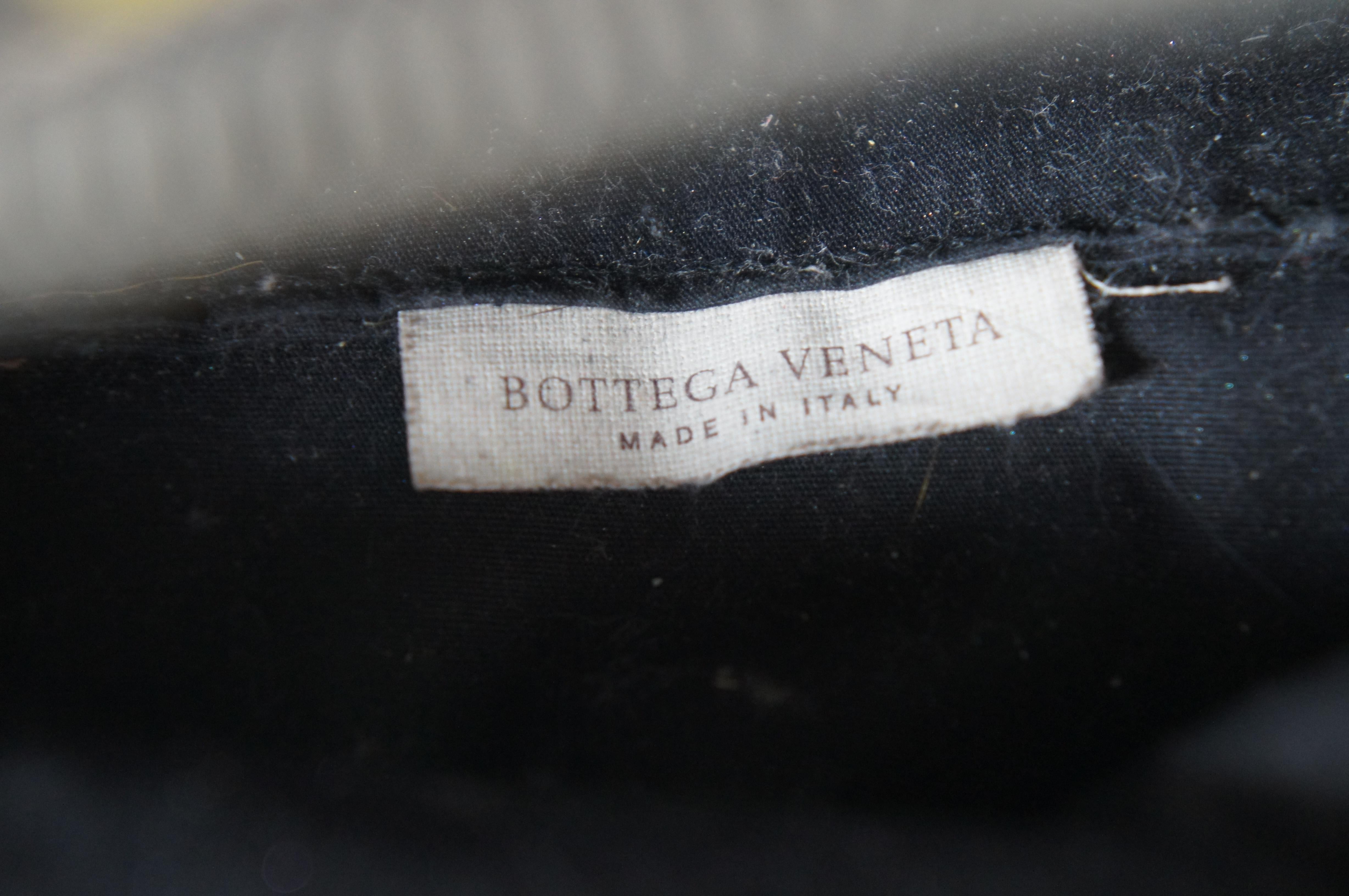 Vintage Bottega Veneta Italian Velvet Corduroy Zip Clutch Bag Cosmetic Pouch For Sale 3