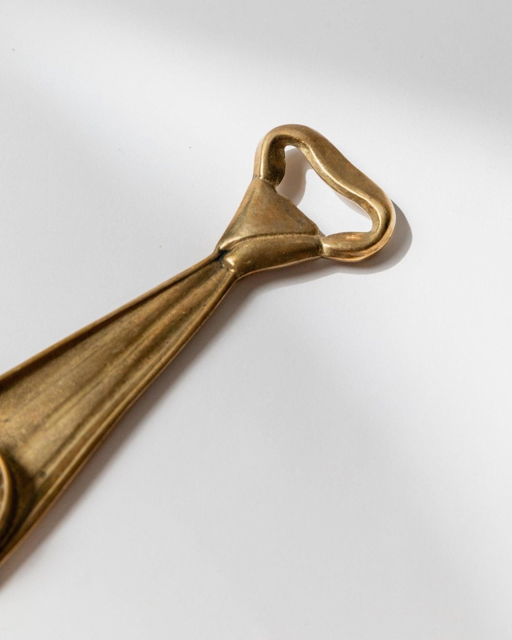 Vintage Flaschenöffner Messing, krawattenförmig für Flaschenkappen, 1970er im Angebot 4