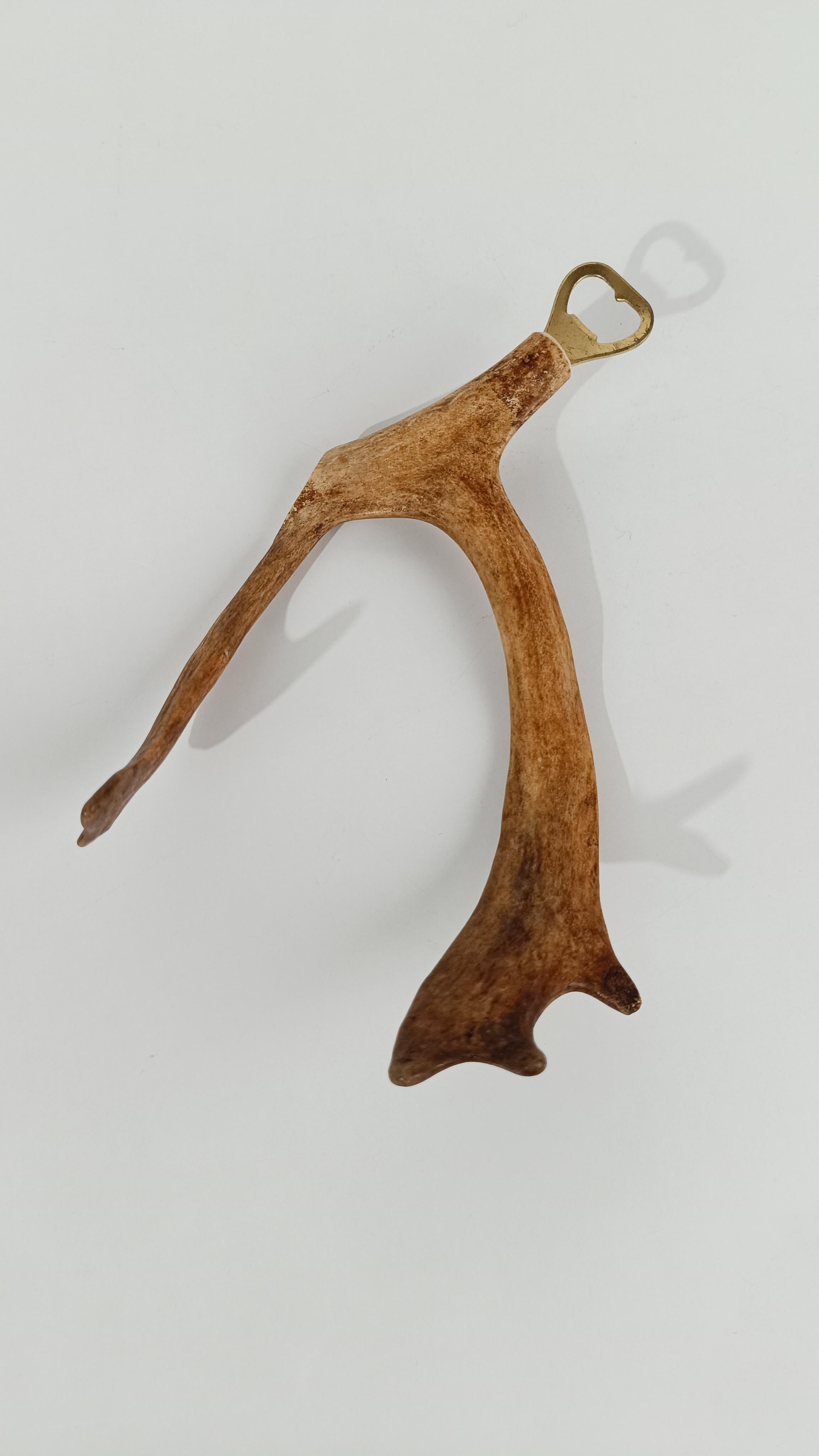 Vintage-Flaschenöffner mit Damhirschgeweihgriff, 70er Jahre (20. Jahrhundert) im Angebot