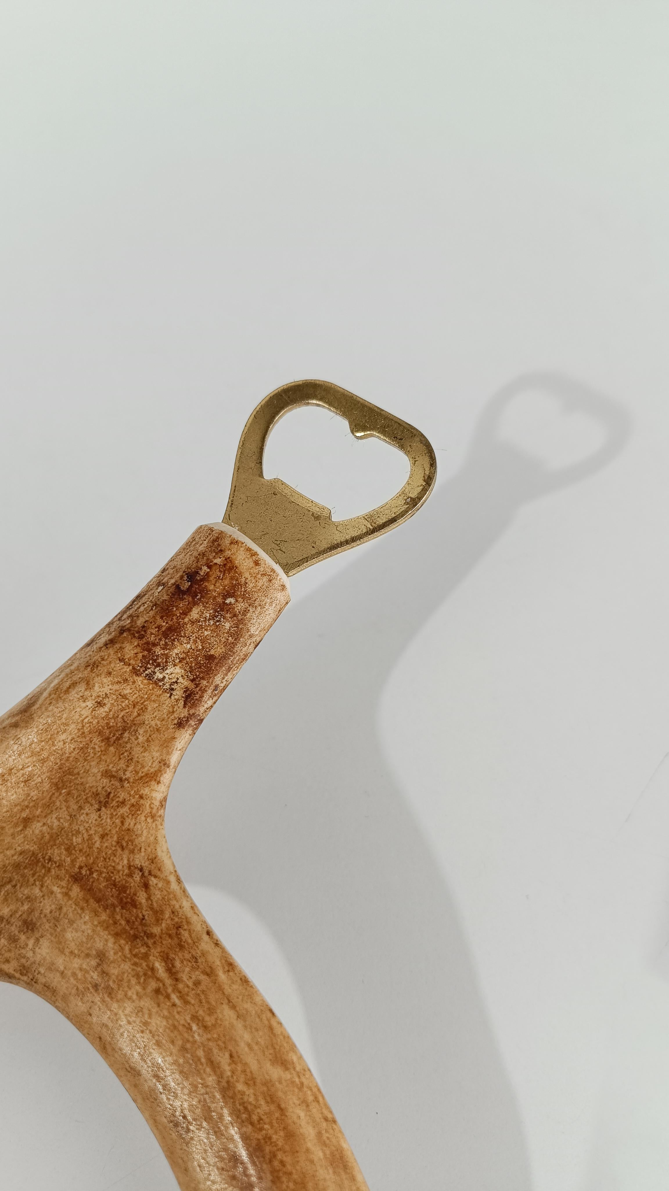 Vintage-Flaschenöffner mit Damhirschgeweihgriff, 70er Jahre (Geweih) im Angebot