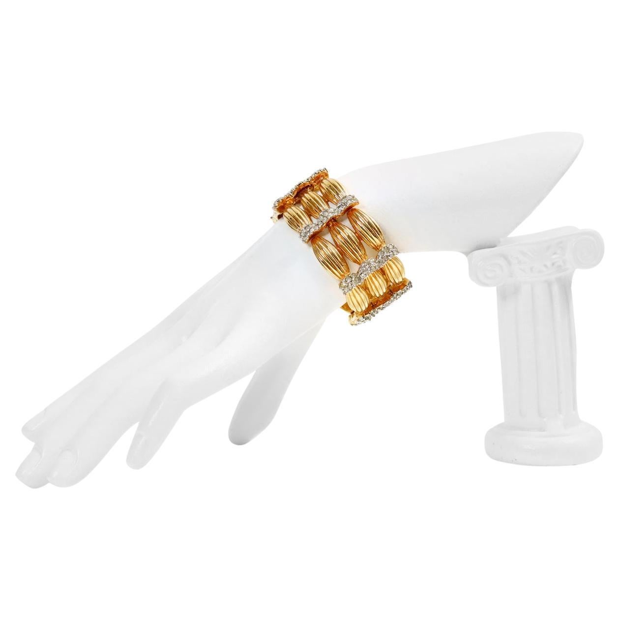 Pulsera ancha vintage Boucher de oro y diamantes Circa años 60