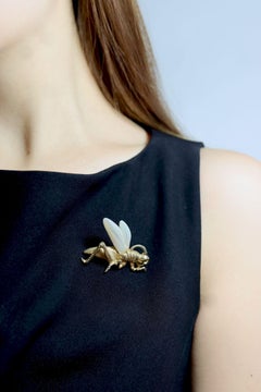 Vintage Boucher Gold Tone Mother of Pearl Dragonfly Brooch