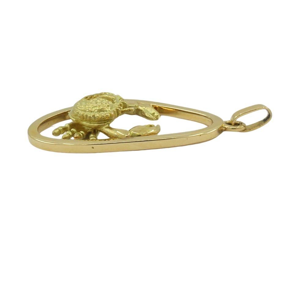 Vintage Boucheron 18k Gold Crab Astrological Cancer Zodiac Pendant For Sale 2