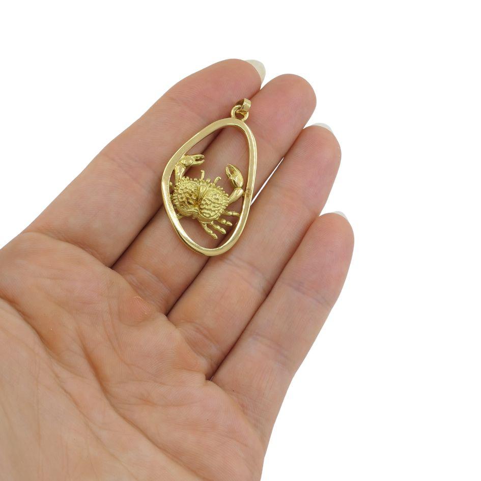 Vintage Boucheron 18k Gold Crab Astrological Cancer Zodiac Pendant For Sale 4