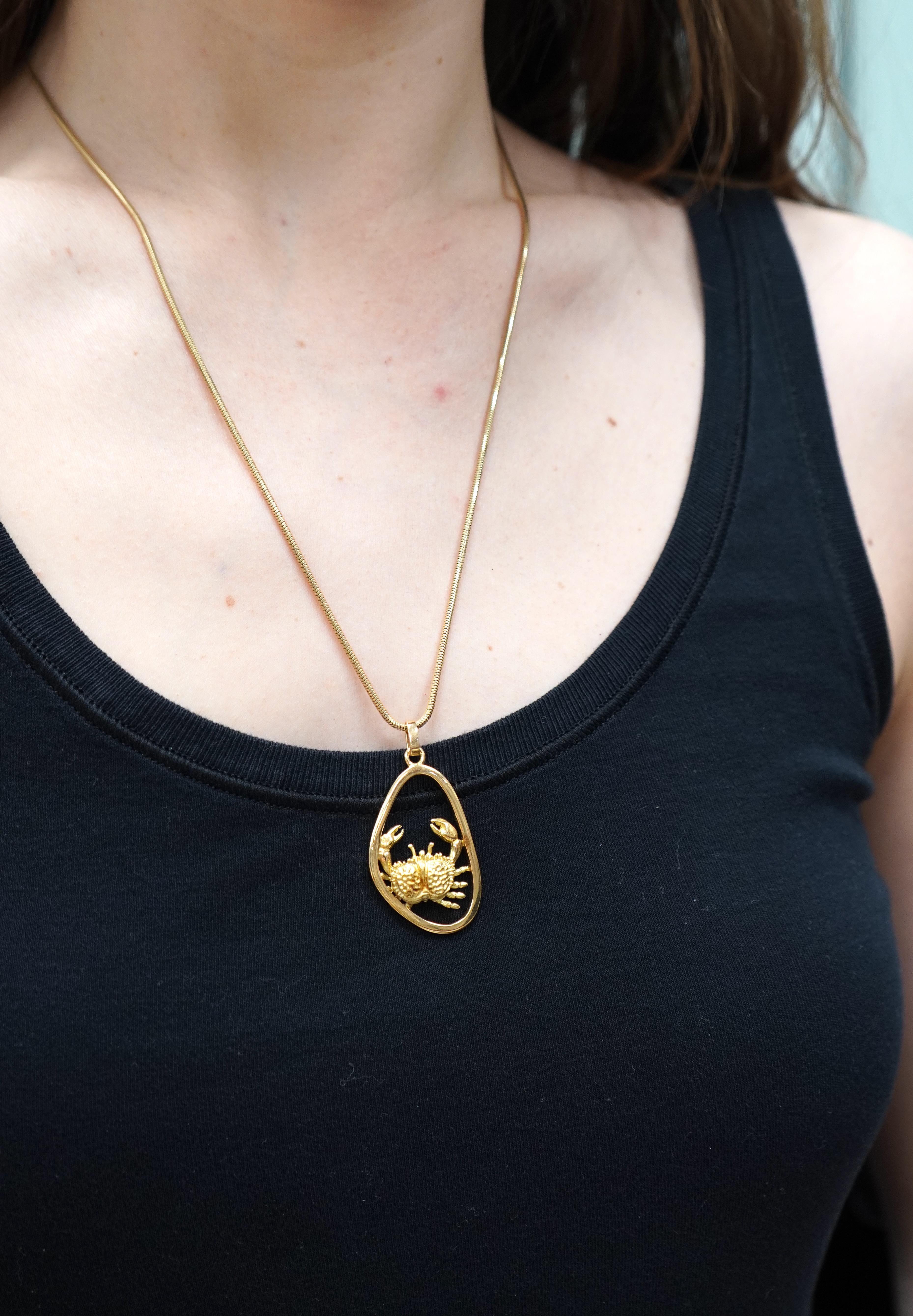 Vintage Boucheron 18k Gold Crab Astrological Cancer Zodiac Pendant For Sale 5