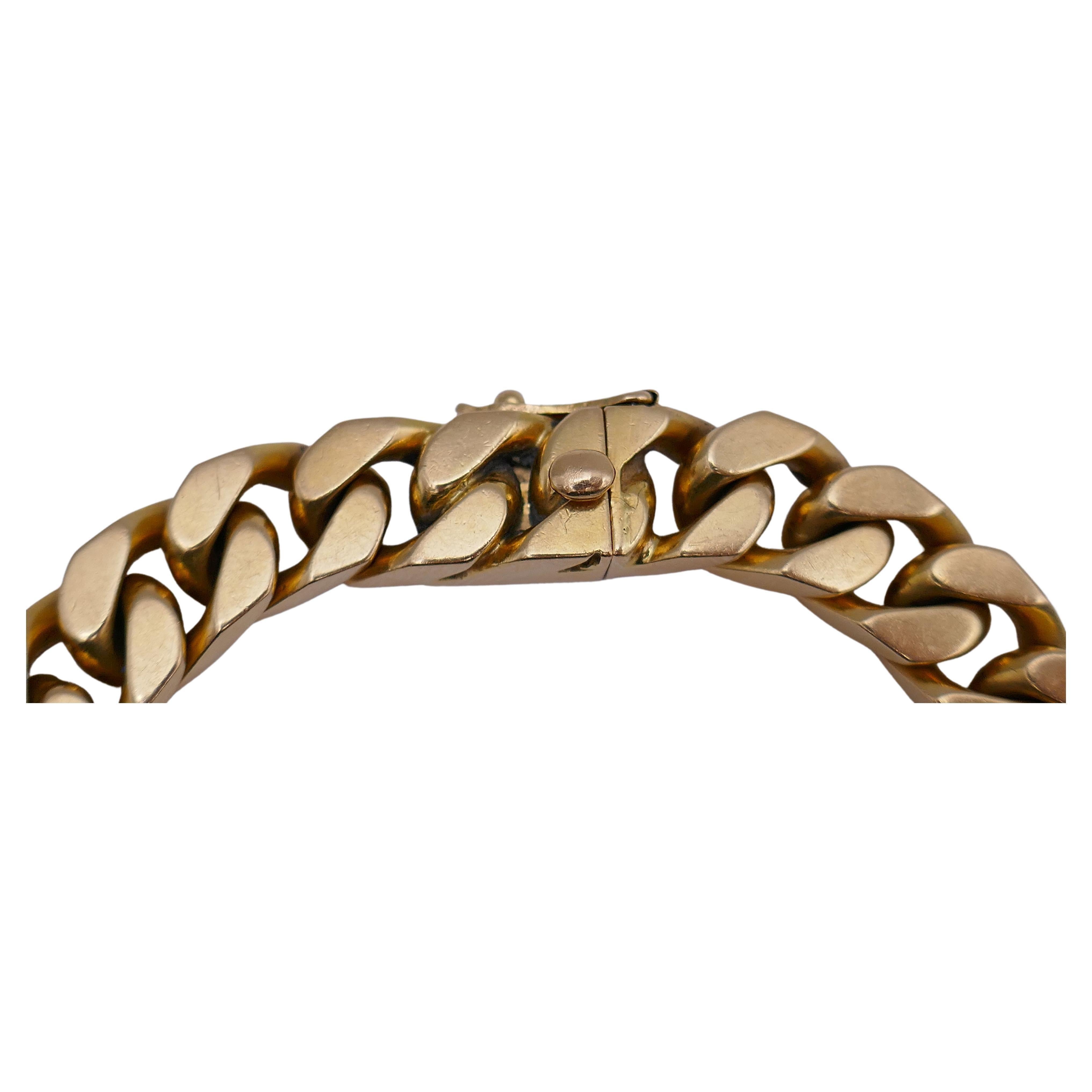 Vintage Boucheron Curb Link Gold Chain Bracelet In Excellent Condition In Beverly Hills, CA
