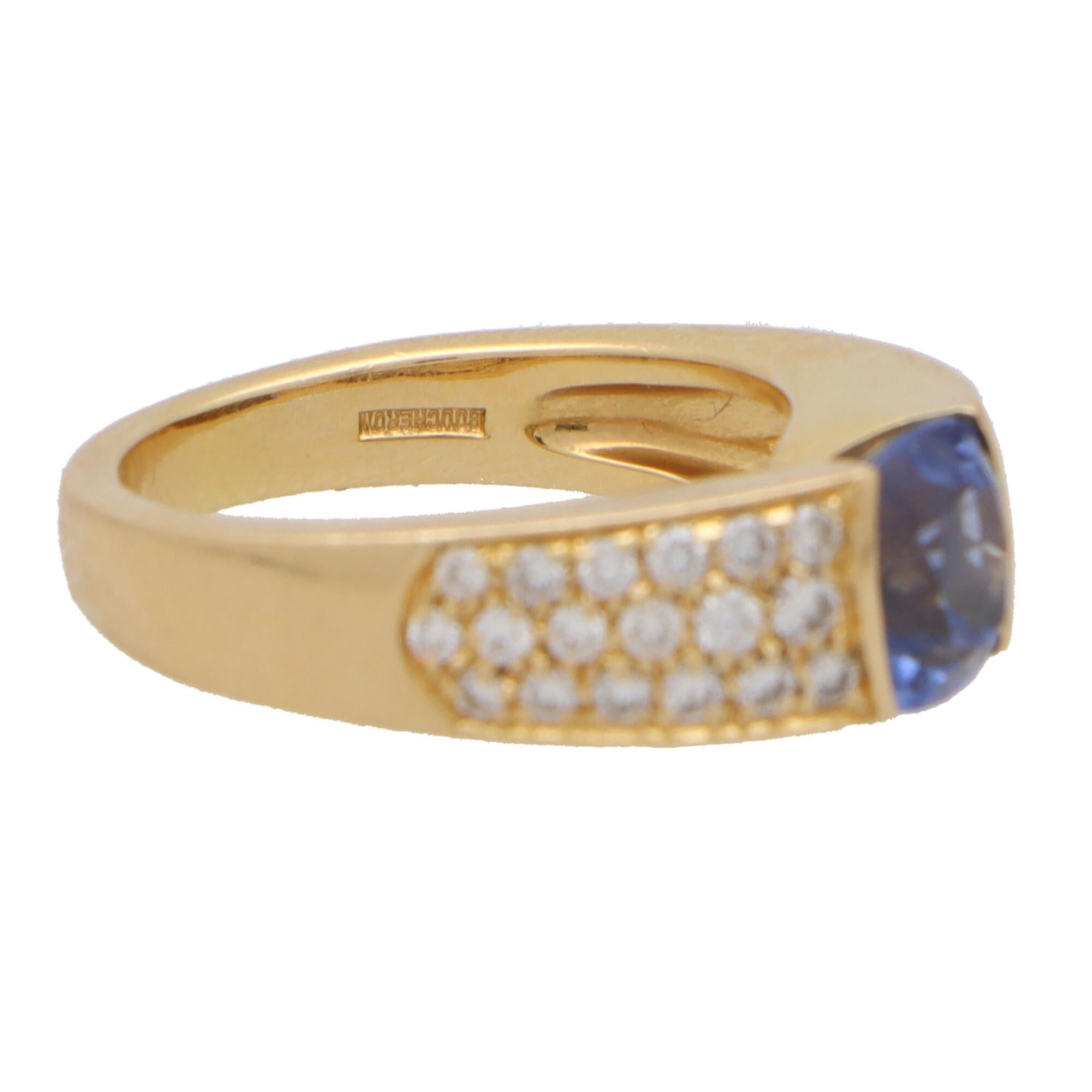 Vintage Boucheron Diamond and Sapphire Bombé Ring Set in 18k Yellow Gold In Good Condition In London, GB