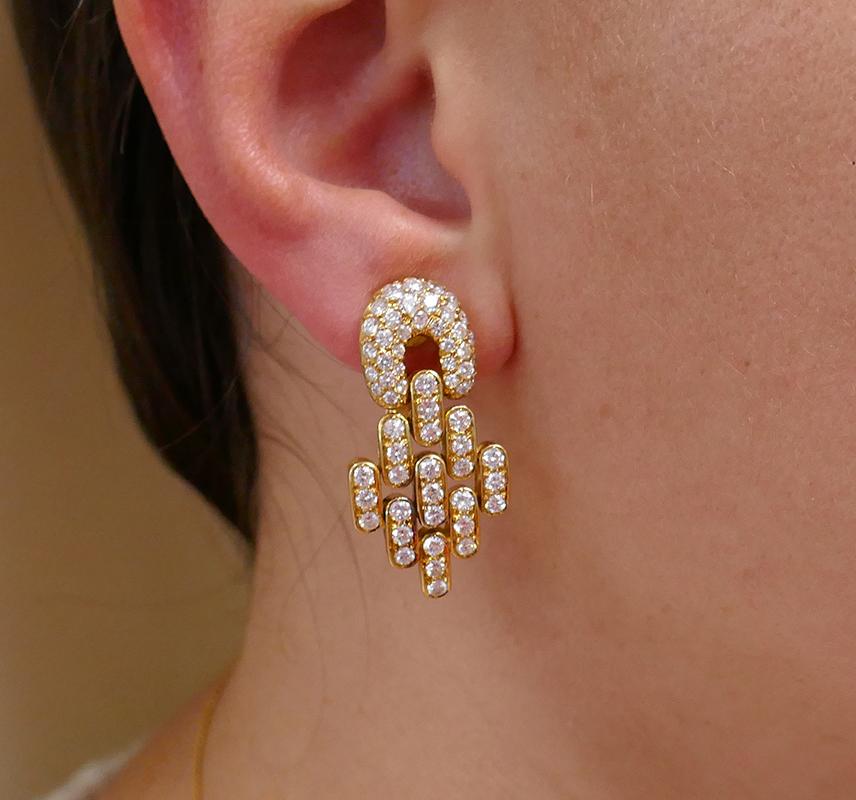 Boucheron Vintage Boucles d'oreilles Or 18k Diamant Onyx Estate Jewelry Bon état - En vente à Beverly Hills, CA