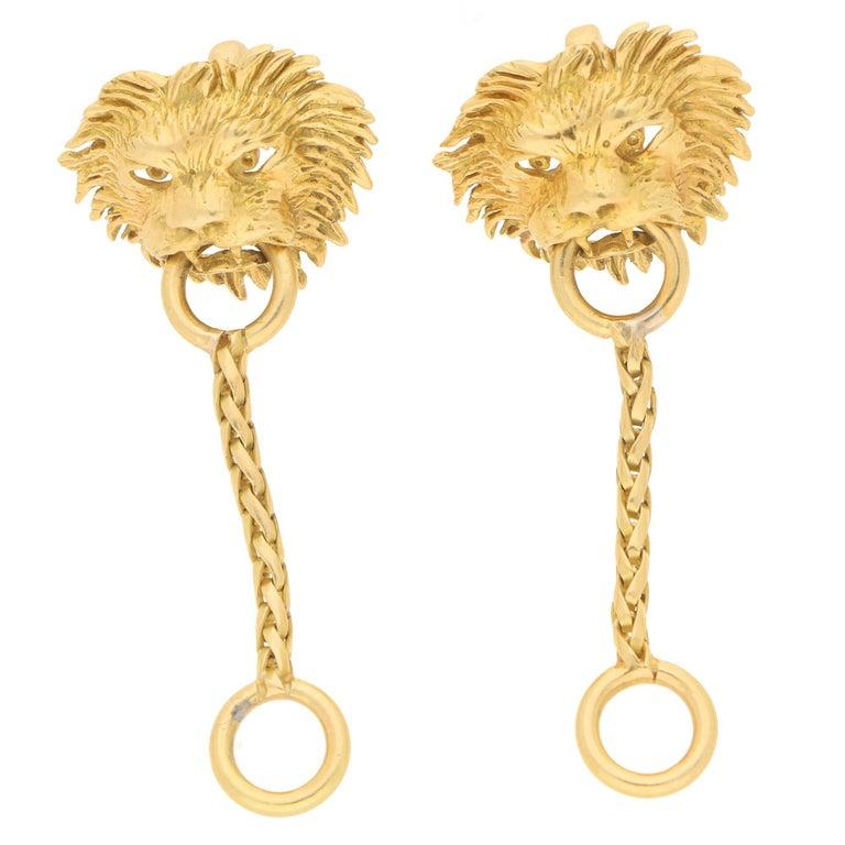 Boucheron Boutons de manchette vintage en or jaune 18 carats en forme de nœud de porte en forme de lion Unisexe en vente