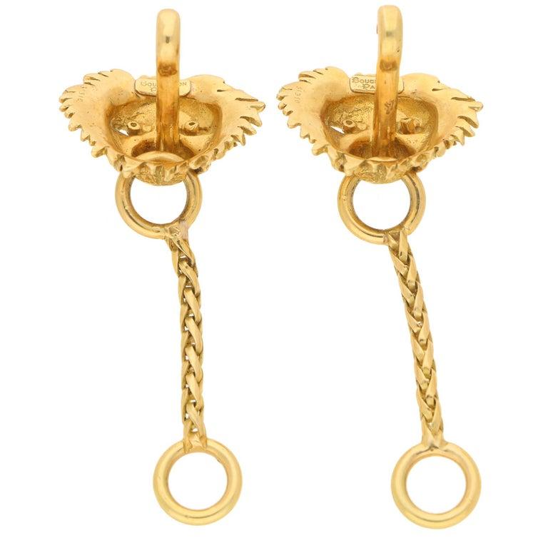 Boucheron Boutons de manchette vintage en or jaune 18 carats en forme de nœud de porte en forme de lion en vente 1