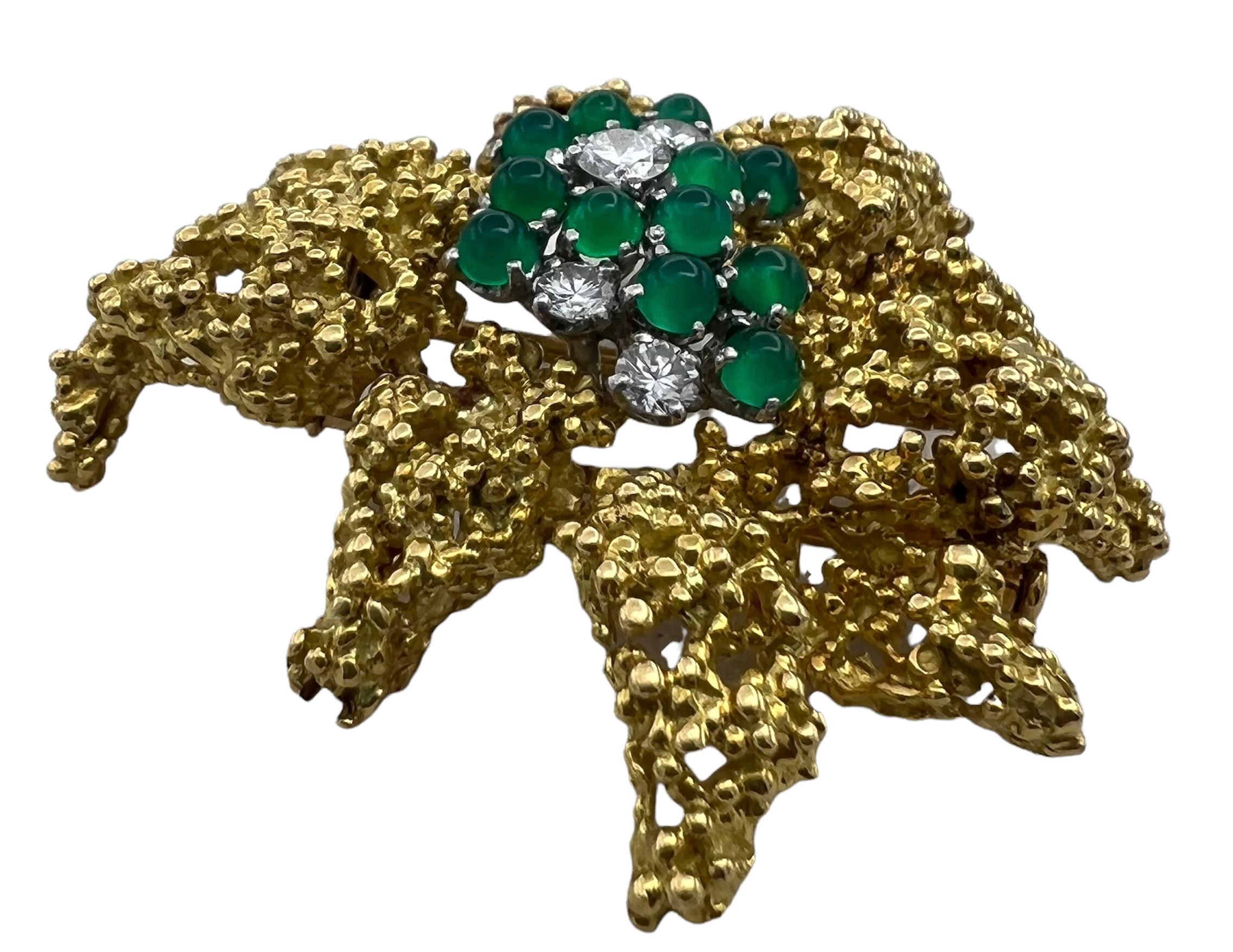 Vintage Boucheron Paris 18K Gold, Chrysoprase and Diamond Pin Brooch In Excellent Condition In Beverly Hills, CA