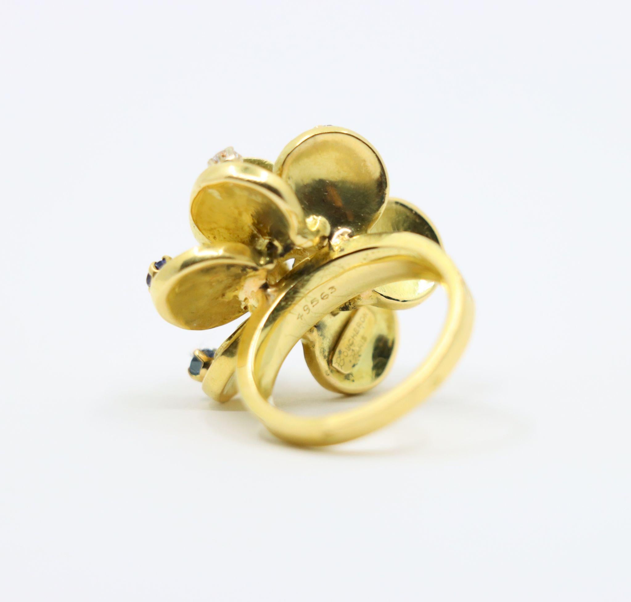 Vintage Boucheron Paris 18K Gold Diamonds Sapphire Flower Ring For Sale 4