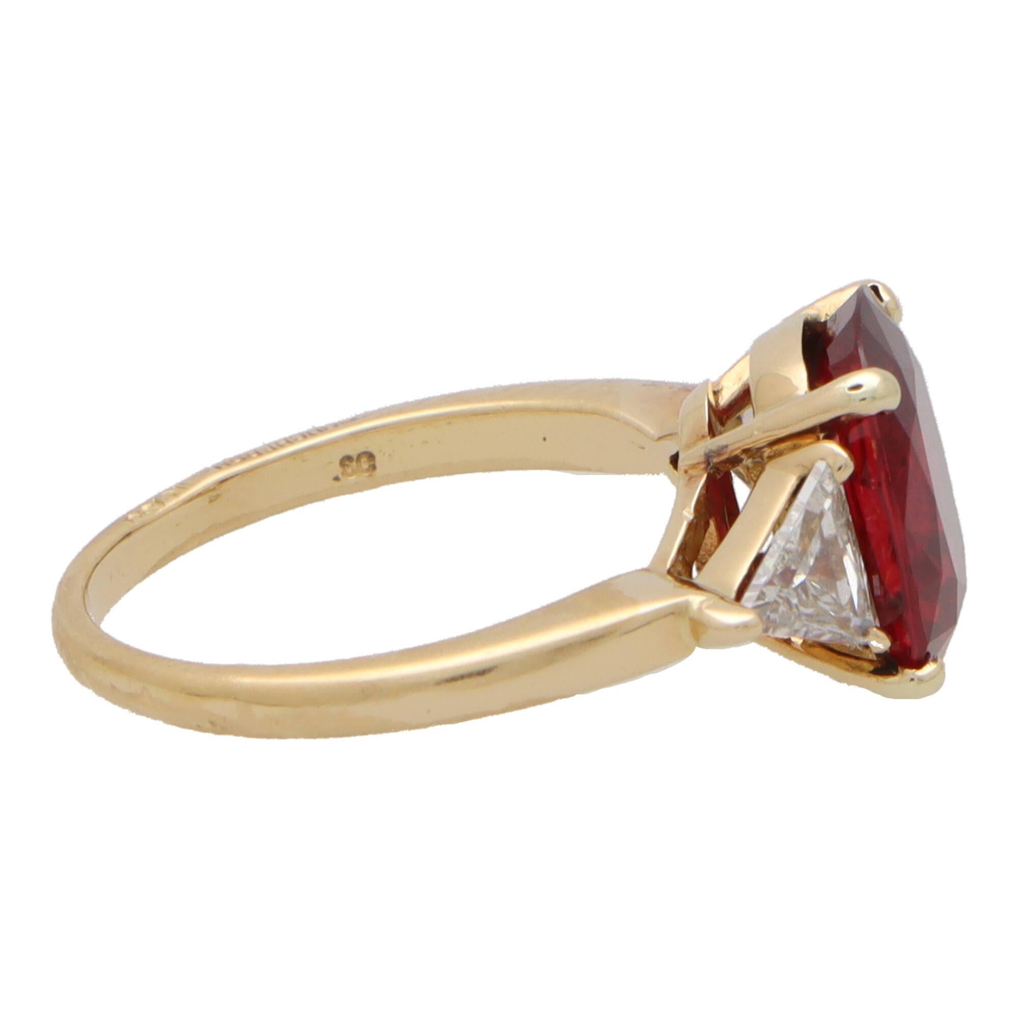  Boucheron-Ring aus 18 Karat Gelbgold mit Rubin und Diamant für Damen oder Herren im Angebot