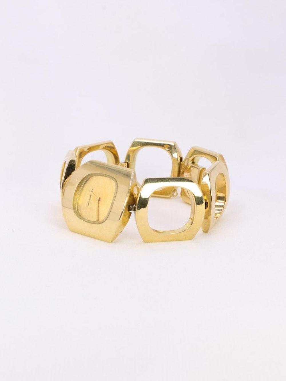 Women's or Men's Vintage Boucheron Watch in Yellow Gold with Square Links For Sale